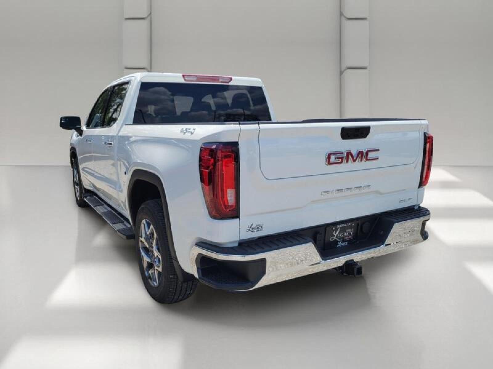 2026 GMC Sierra 1500 Crew Cab Short Box 4-Wheel Drive SLT