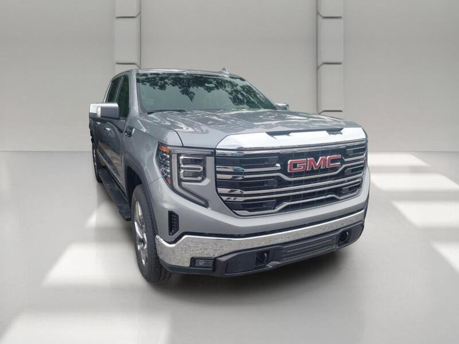 2026 GMC Sierra 1500 Crew Cab Short Box 4-Wheel Drive SLT