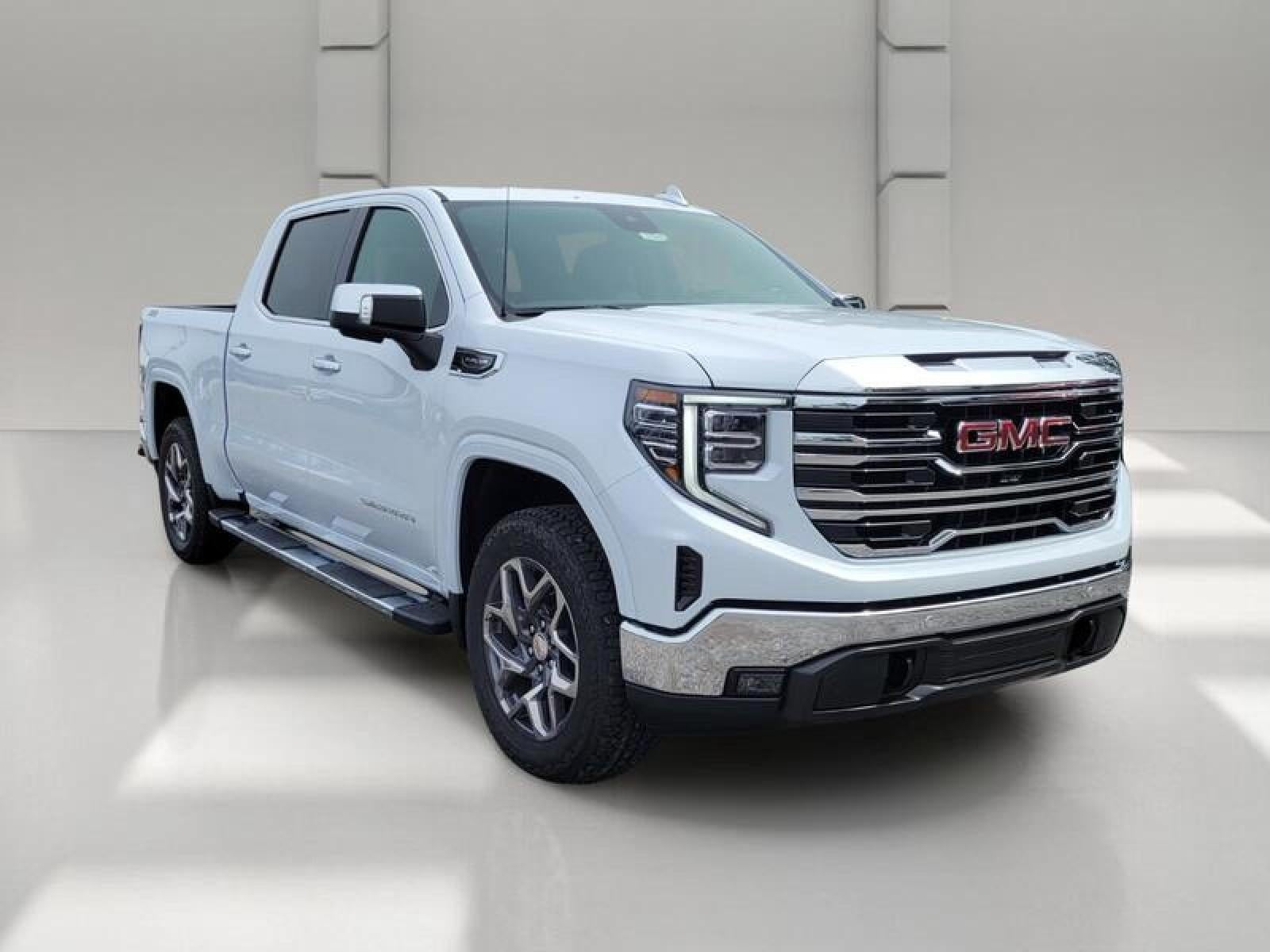 2026 GMC Sierra 1500 Crew Cab Short Box 4-Wheel Drive SLT