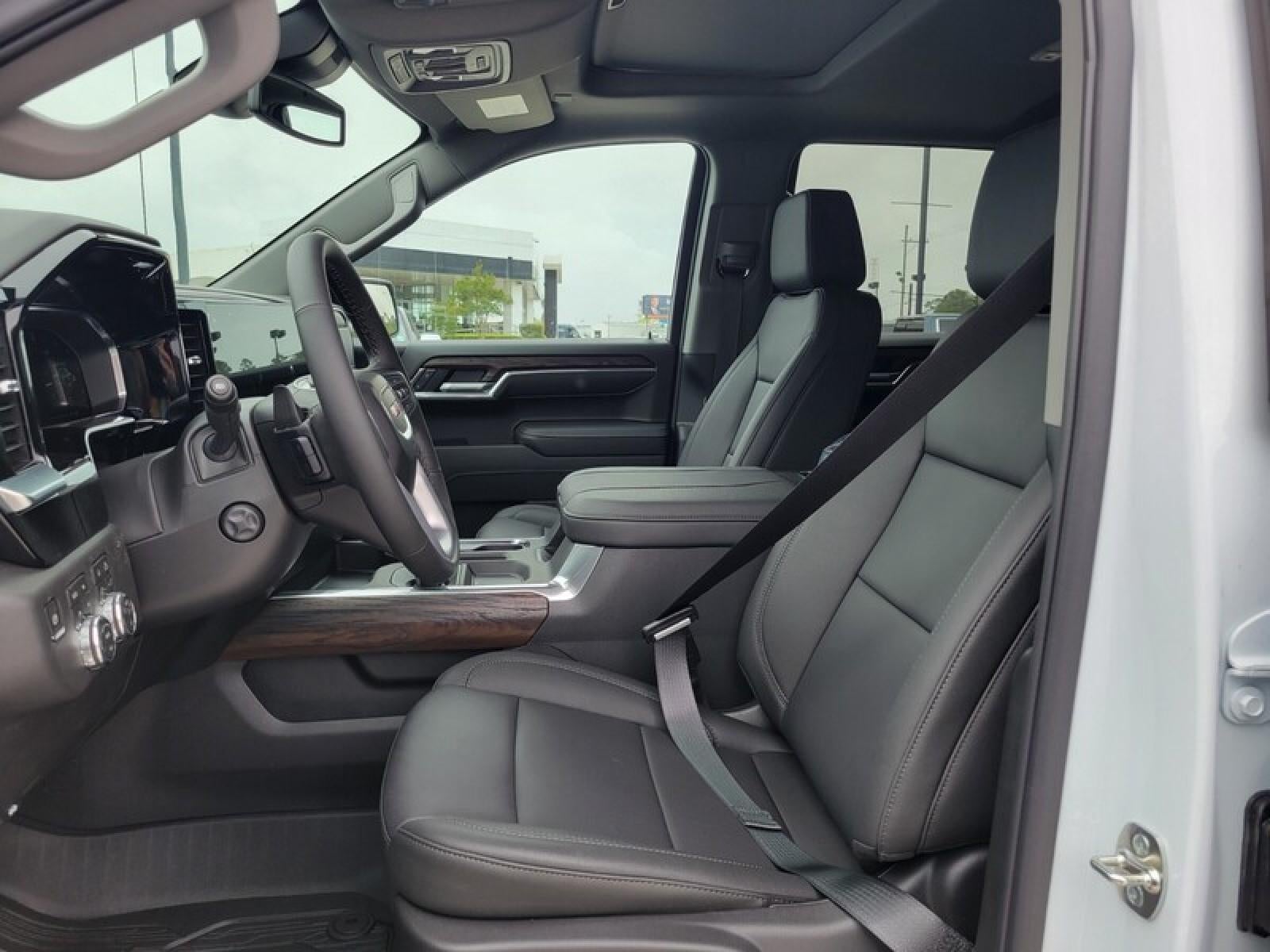 2026 GMC Sierra 1500 Crew Cab Short Box 4-Wheel Drive SLT