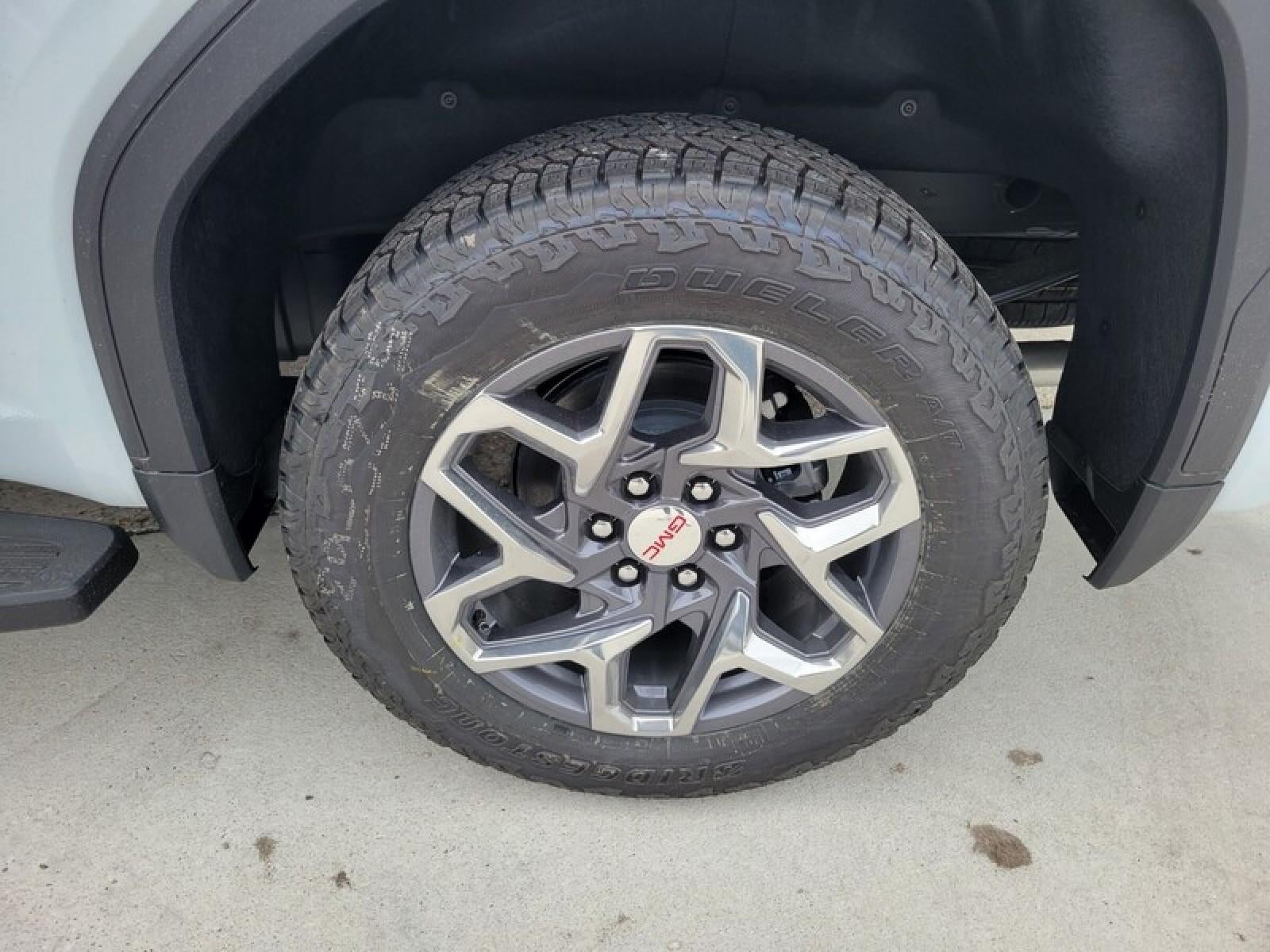 2026 GMC Sierra 1500 Crew Cab Short Box 4-Wheel Drive SLT