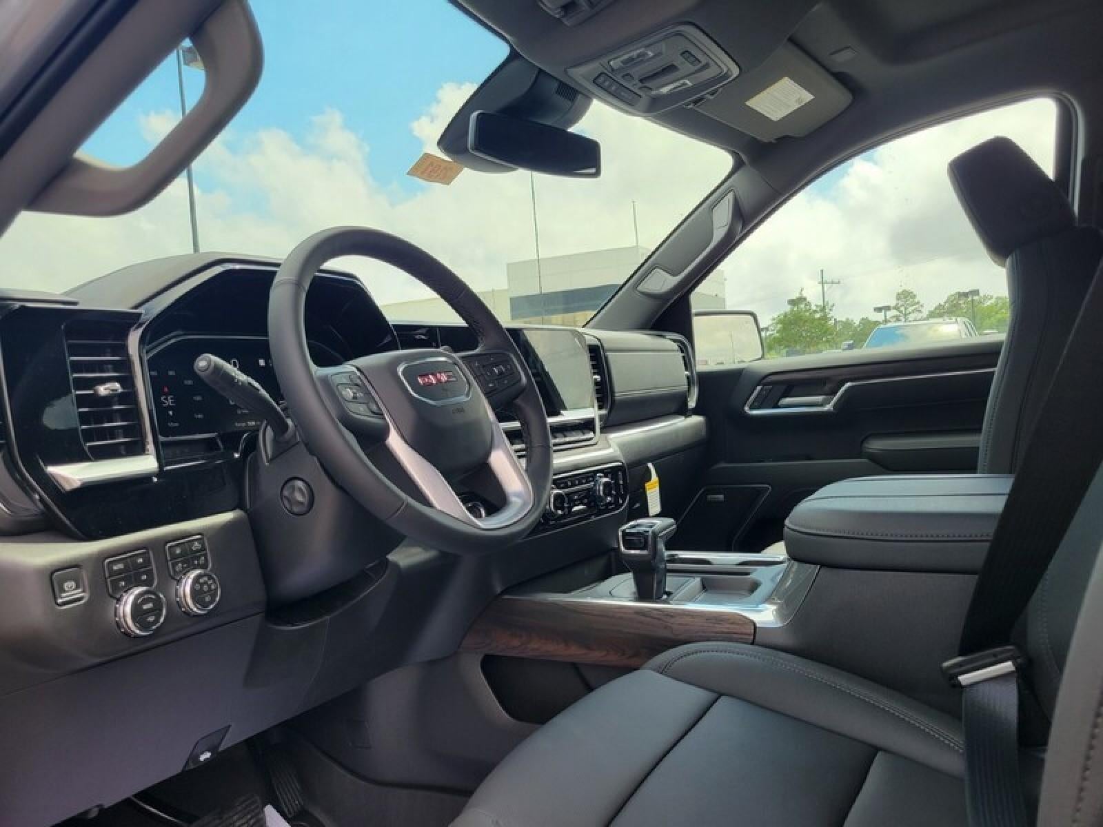 2026 GMC Sierra 1500 Crew Cab Short Box 4-Wheel Drive SLT