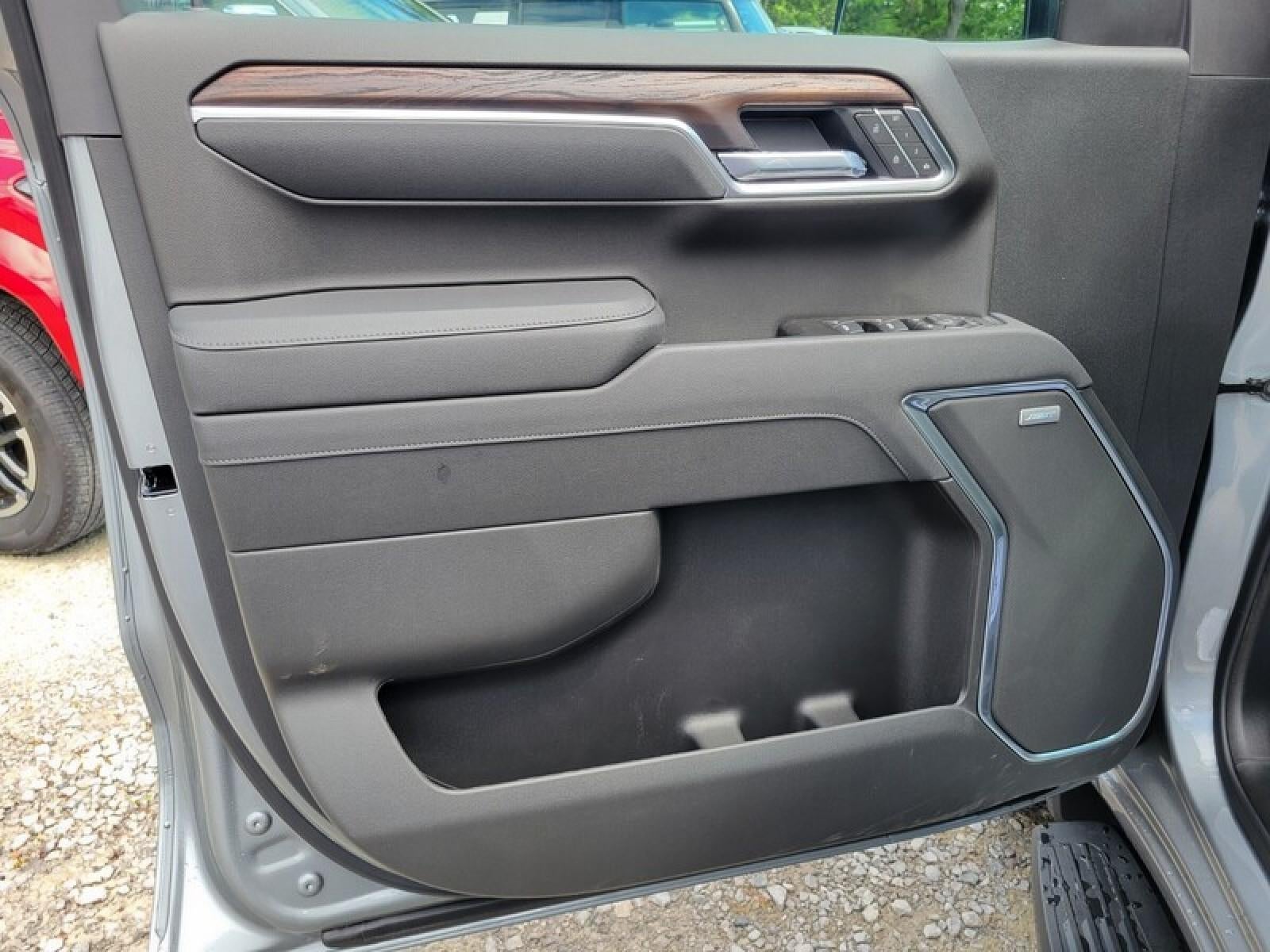 2026 GMC Sierra 1500 Crew Cab Short Box 4-Wheel Drive SLT