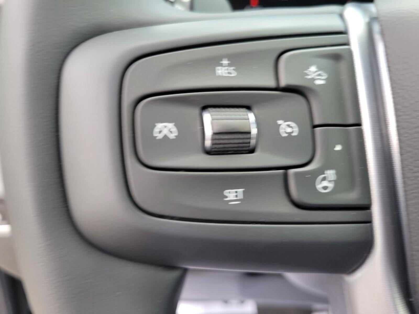 2026 GMC Sierra 1500 Crew Cab Short Box 4-Wheel Drive SLT