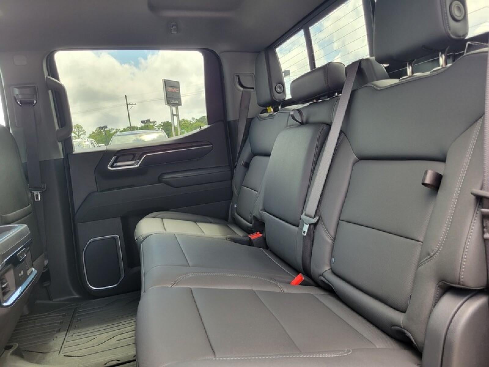 2026 GMC Sierra 1500 Crew Cab Short Box 4-Wheel Drive SLT