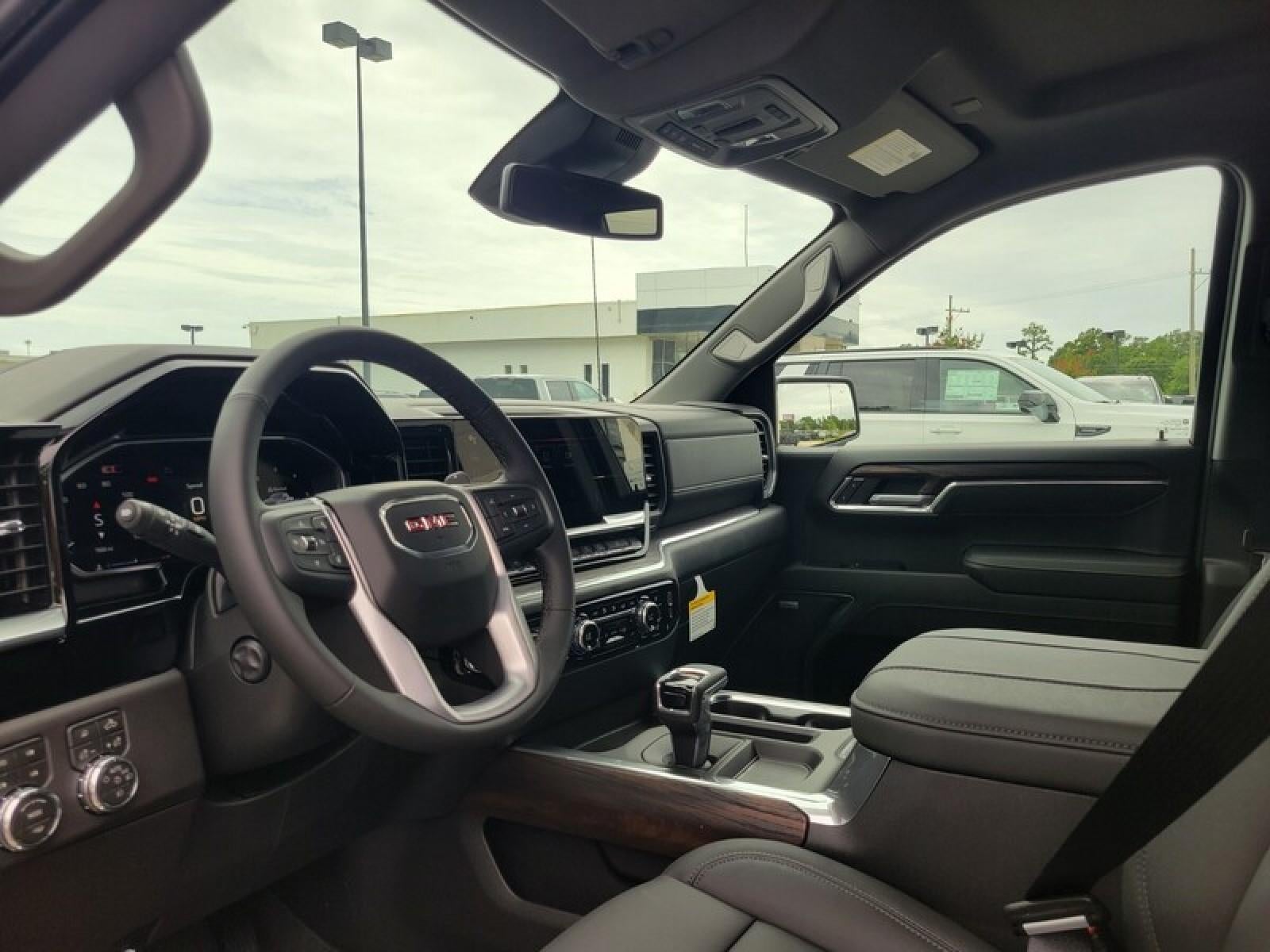 2026 GMC Sierra 1500 Crew Cab Short Box 4-Wheel Drive SLT