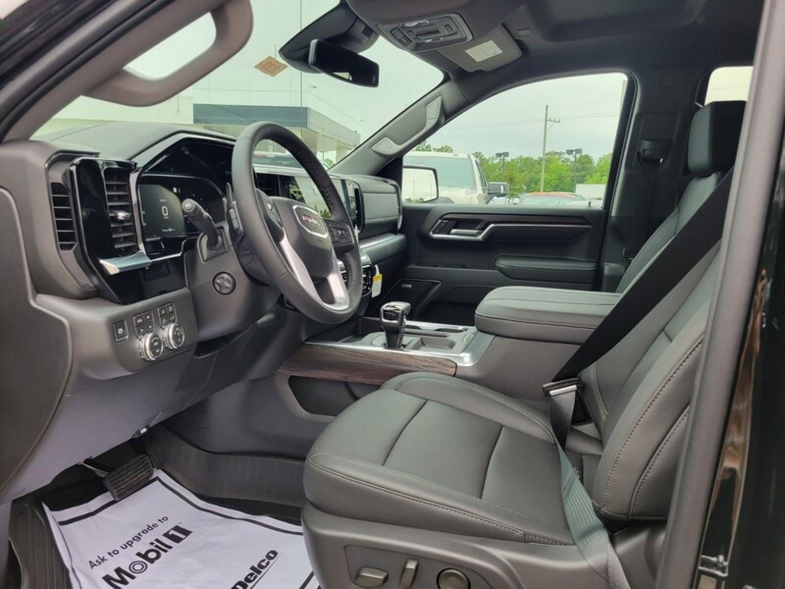 2026 GMC Sierra 1500 Crew Cab Short Box 4-Wheel Drive SLT