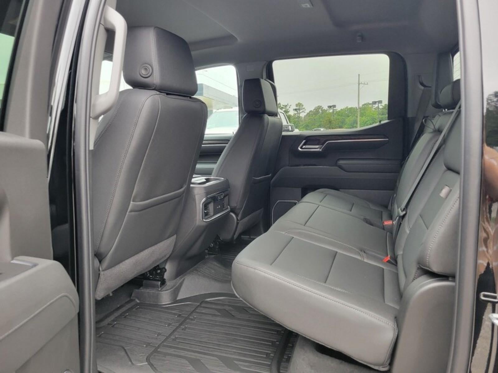 2026 GMC Sierra 1500 SLT - Photo 26