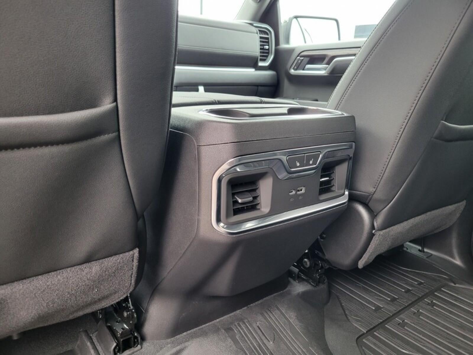 2026 GMC Sierra 1500 Crew Cab Short Box 4-Wheel Drive SLT