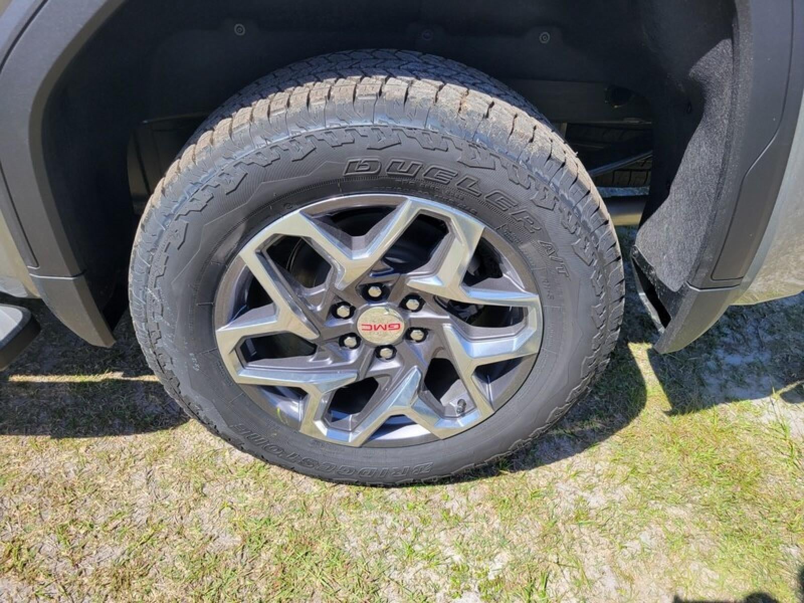 2026 GMC Sierra 1500 Crew Cab Short Box 4-Wheel Drive SLT