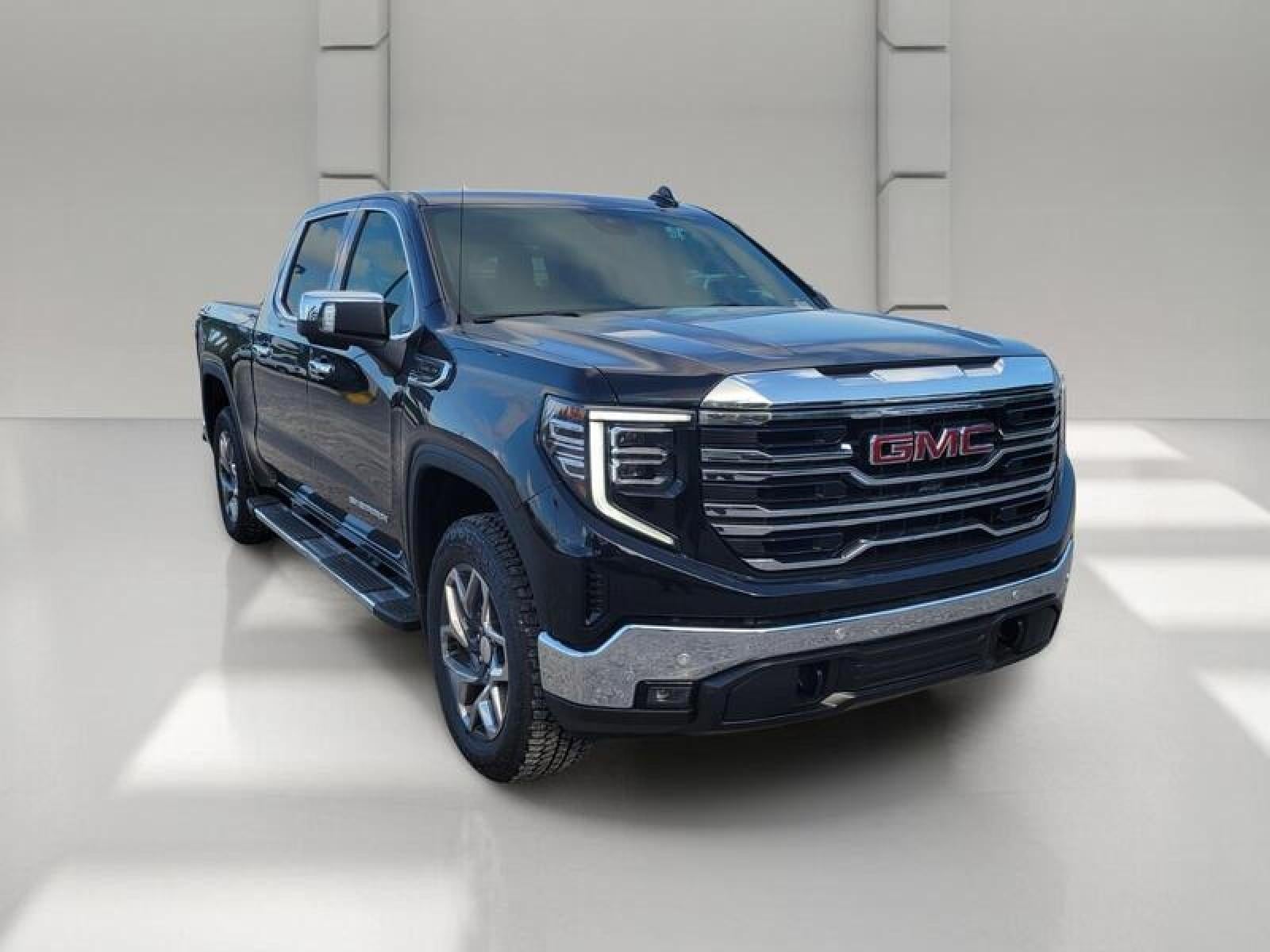 2026 GMC Sierra 1500 Crew Cab Short Box 4-Wheel Drive SLT
