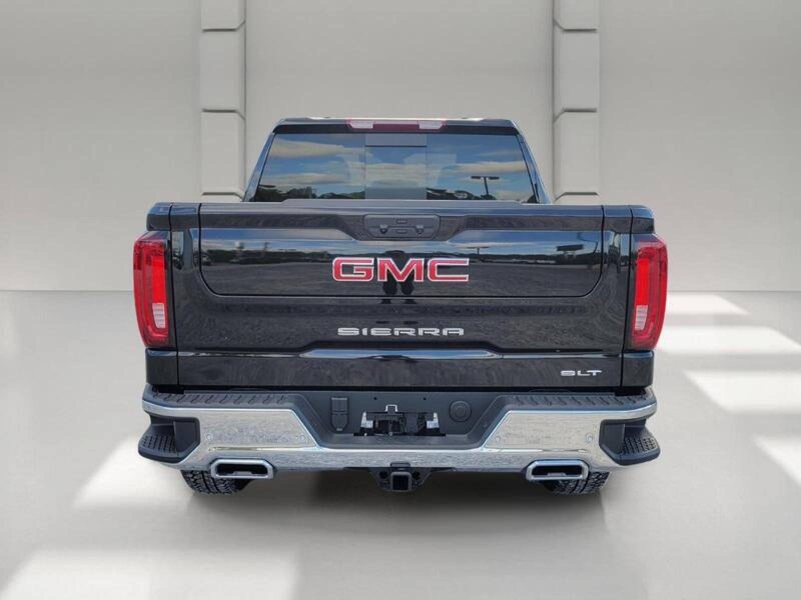 2026 GMC Sierra 1500 Crew Cab Short Box 4-Wheel Drive SLT