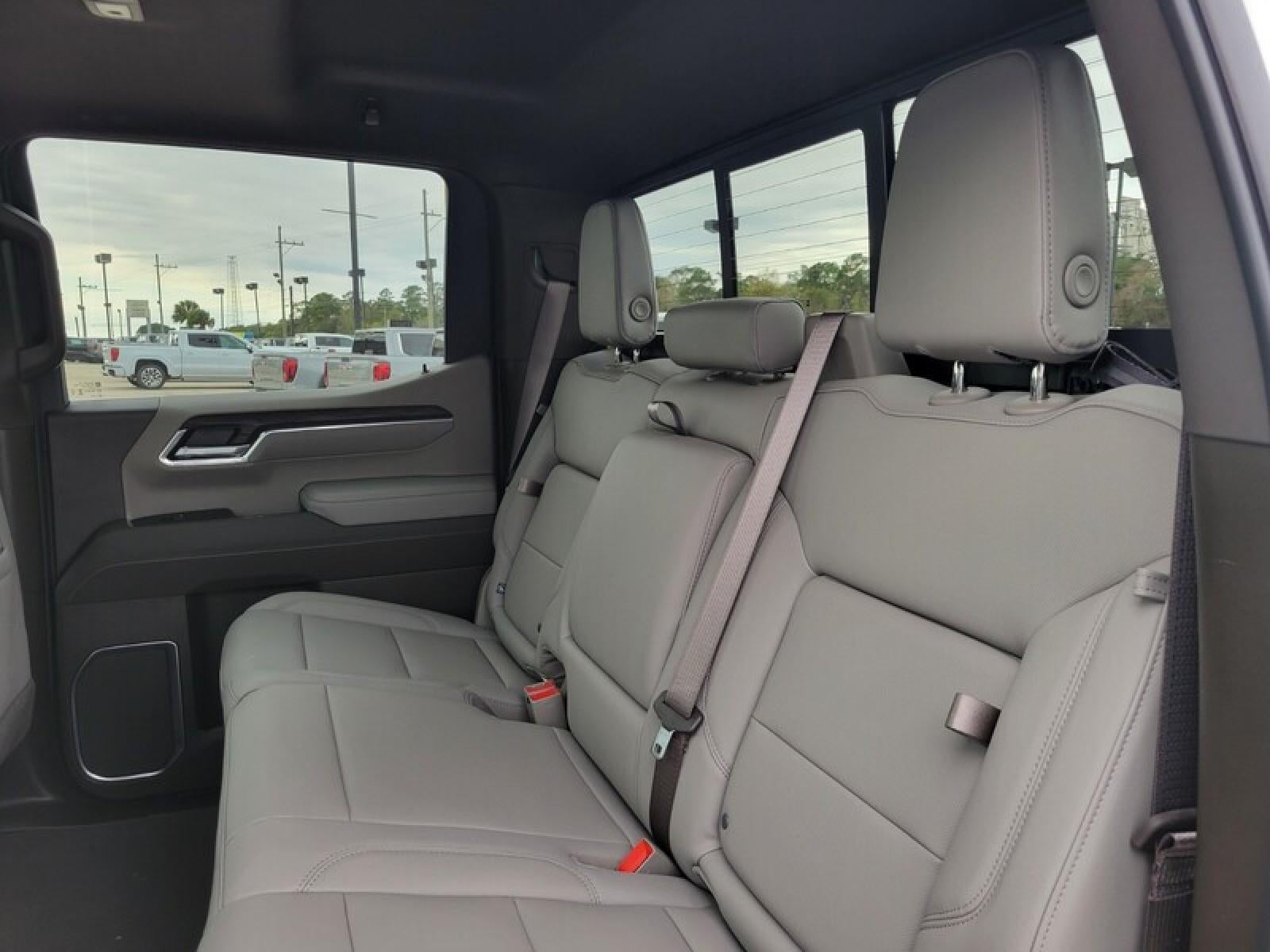 2026 GMC Sierra 1500 Crew Cab Short Box 4-Wheel Drive SLT