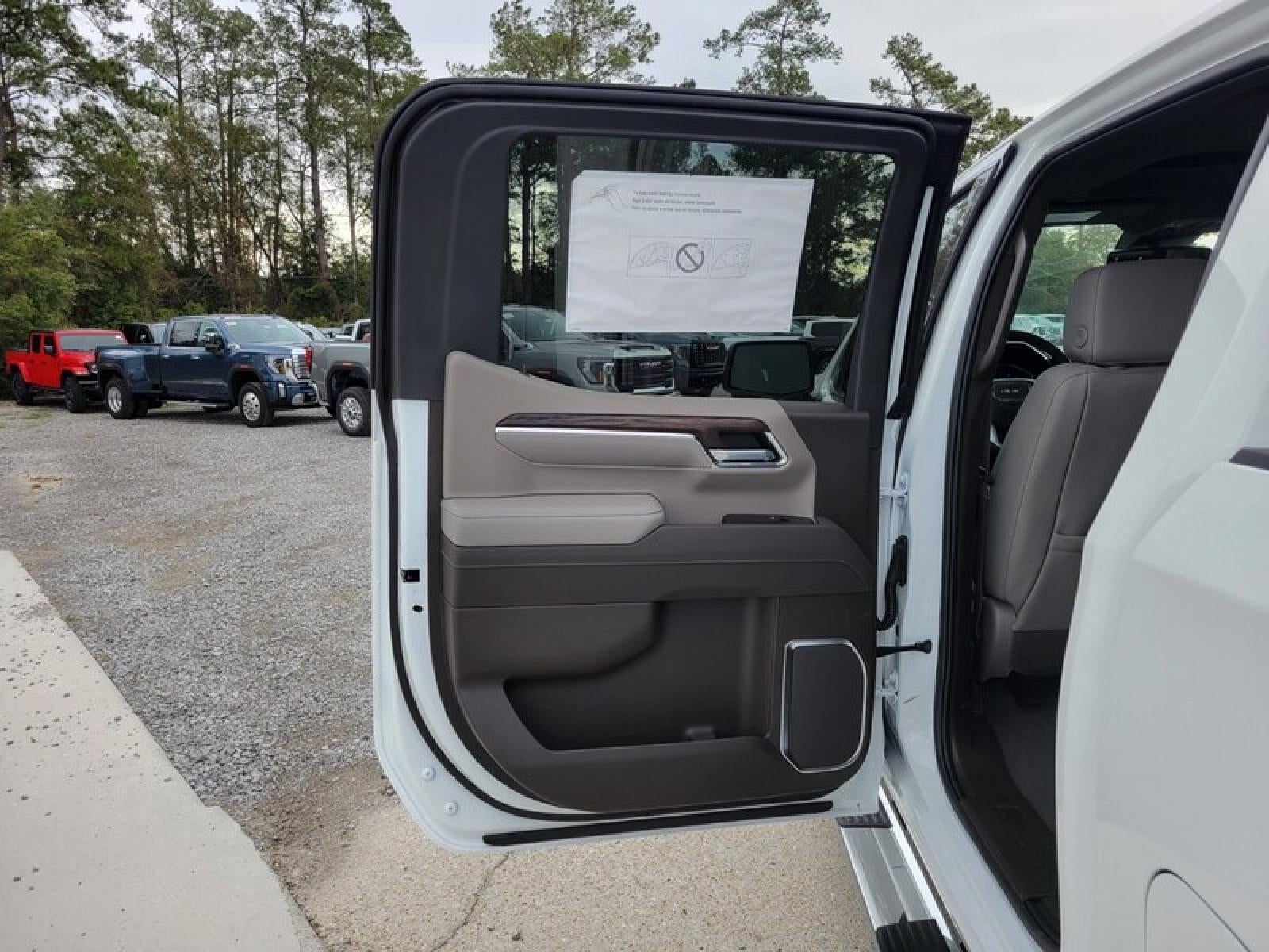 2026 GMC Sierra 1500 Crew Cab Short Box 4-Wheel Drive SLT