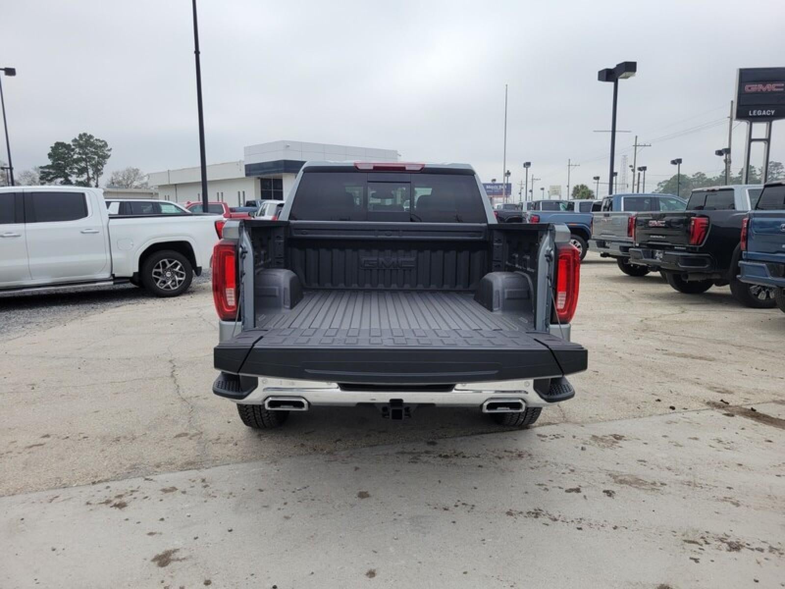 2026 GMC Sierra 1500 Crew Cab Short Box 4-Wheel Drive SLT