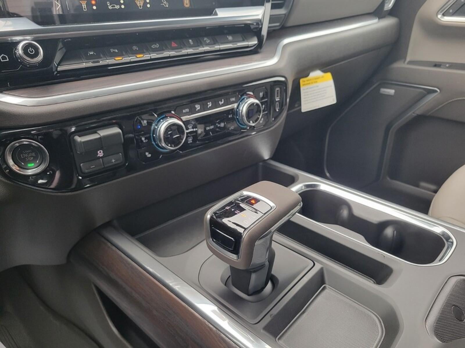 2026 GMC Sierra 1500 Crew Cab Standard Box 4-Wheel Drive SLT