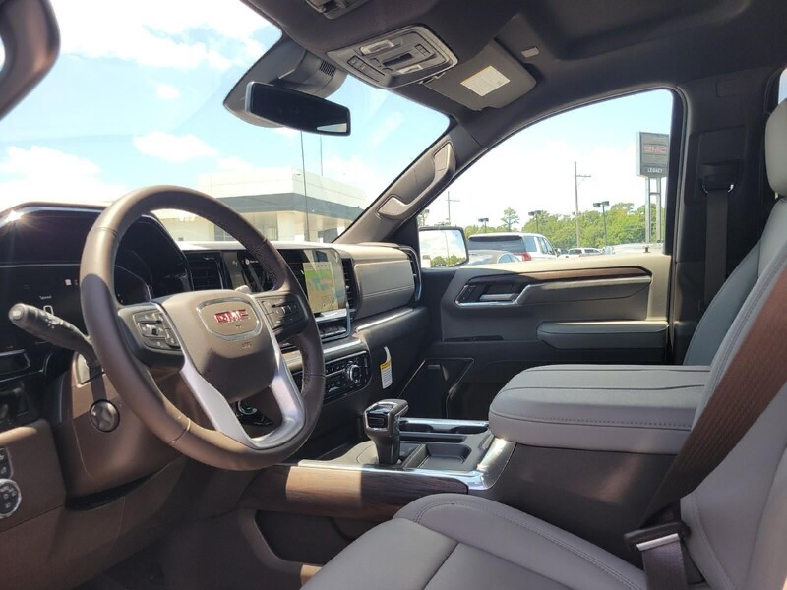 2026 GMC Sierra 1500 Crew Cab Short Box 4-Wheel Drive SLT
