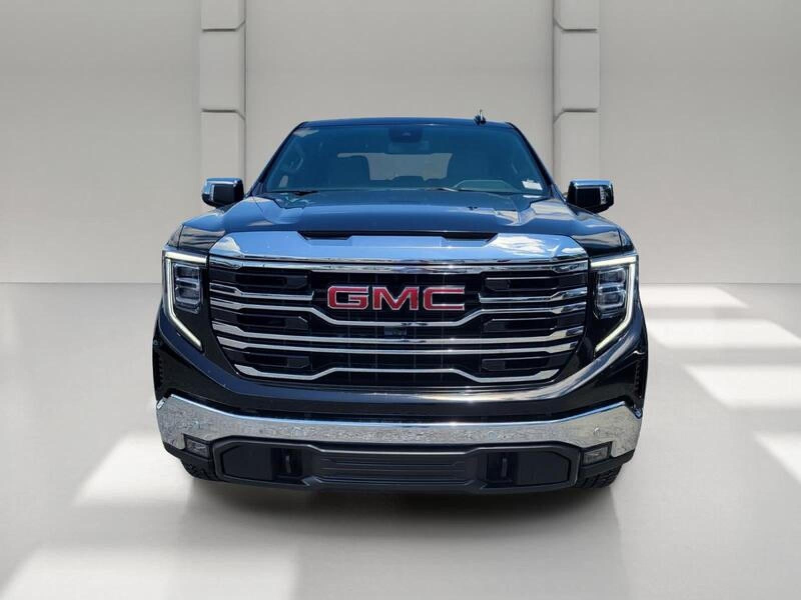 2026 GMC Sierra 1500 Crew Cab Short Box 4-Wheel Drive SLT