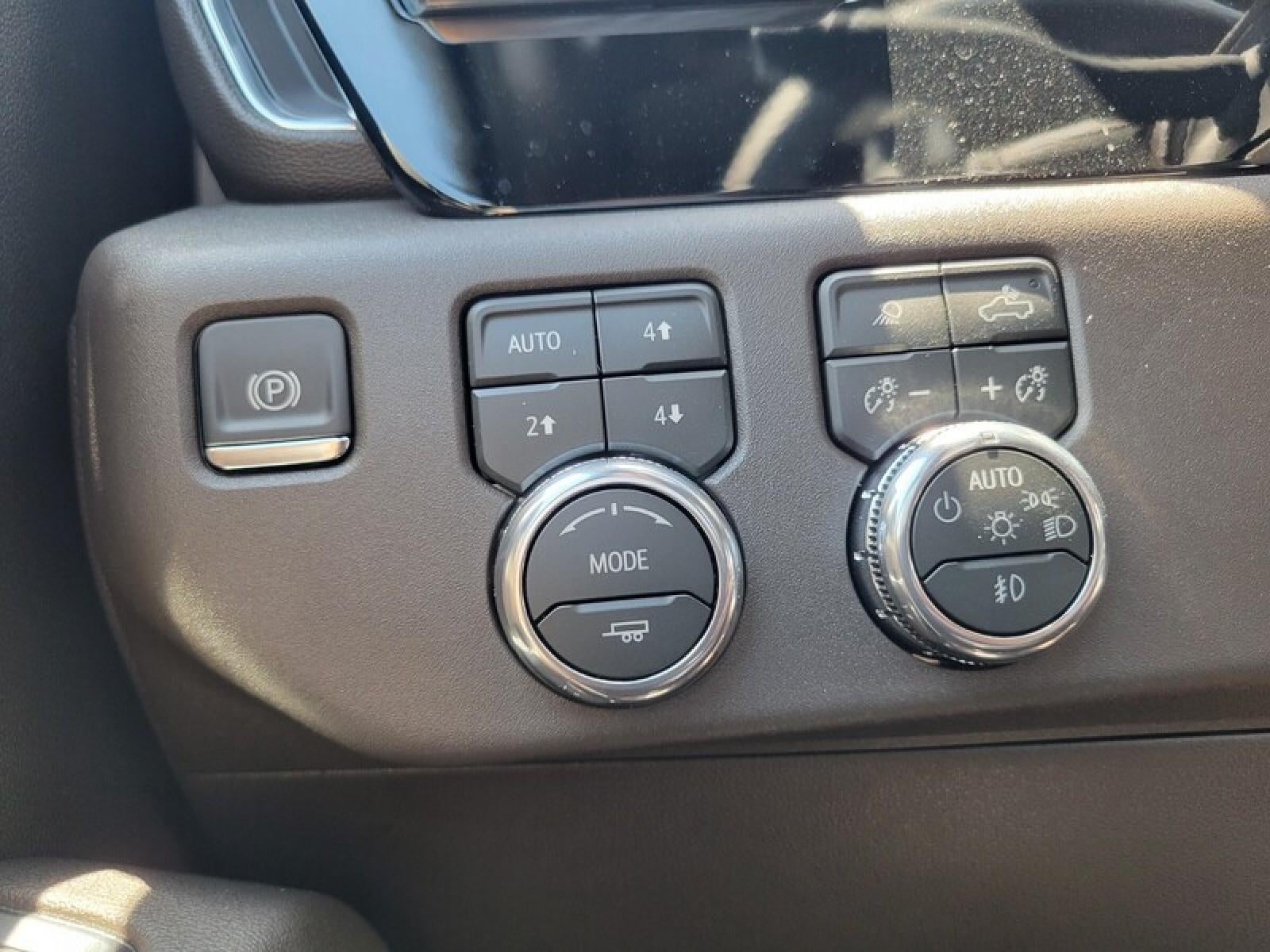2026 GMC Sierra 1500 Crew Cab Short Box 4-Wheel Drive SLT