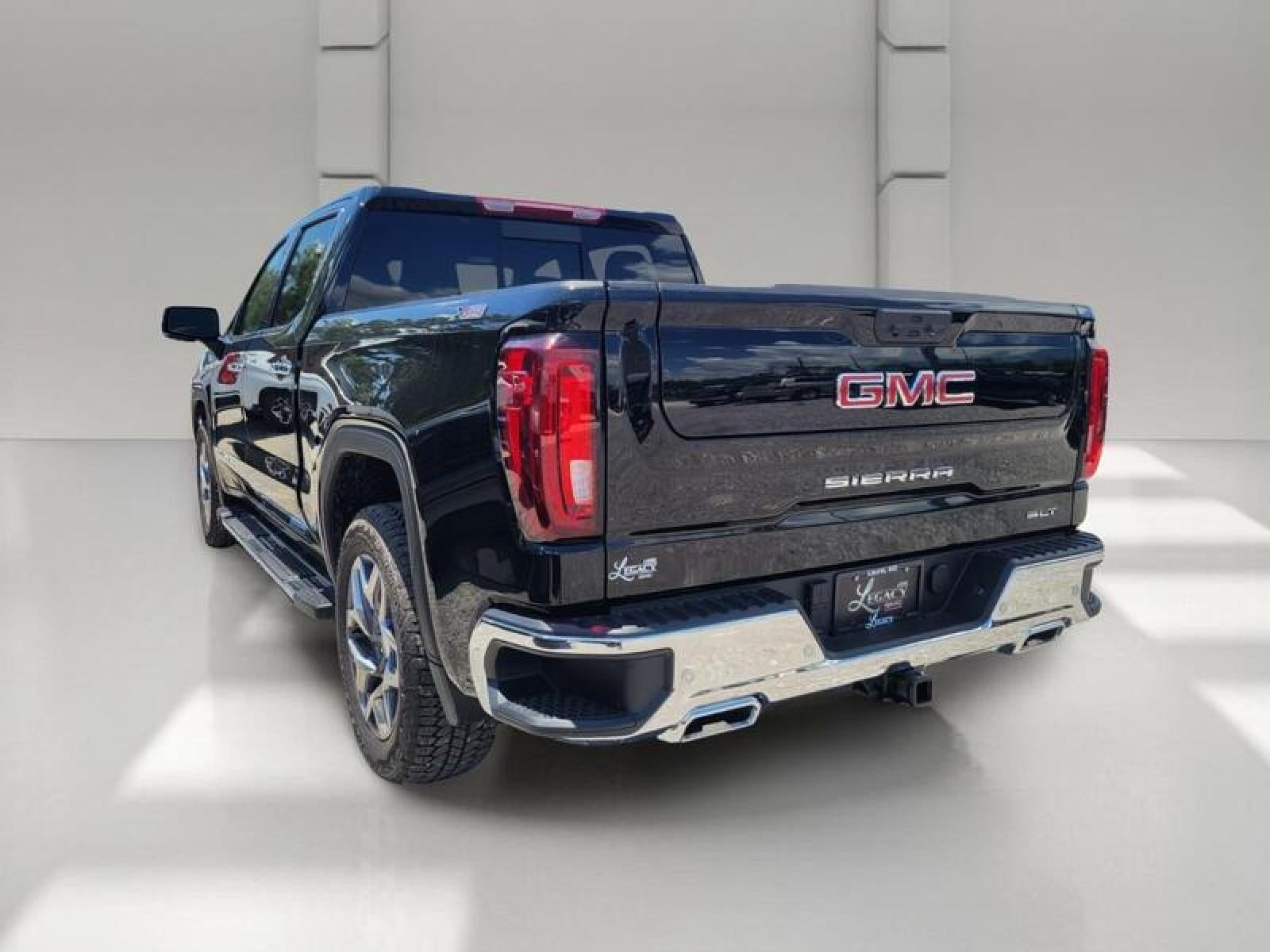 2026 GMC Sierra 1500 Crew Cab Short Box 4-Wheel Drive SLT