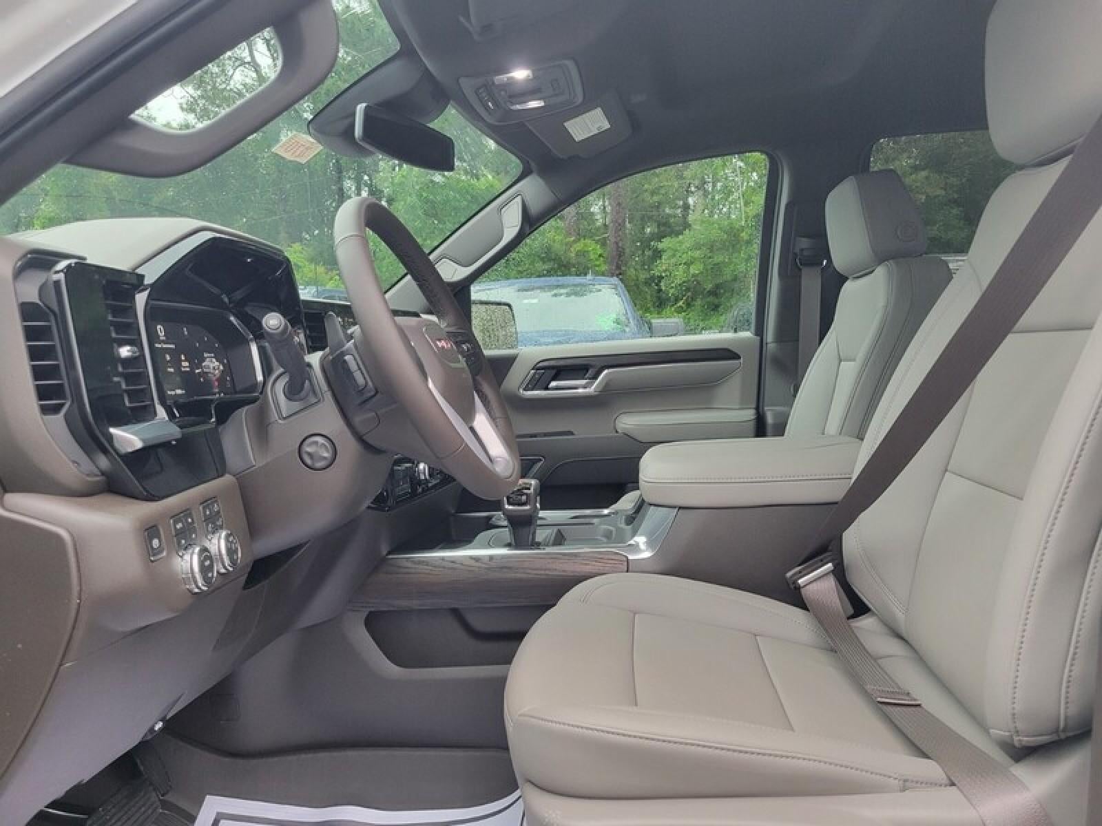2026 GMC Sierra 1500 Crew Cab Short Box 4-Wheel Drive SLT