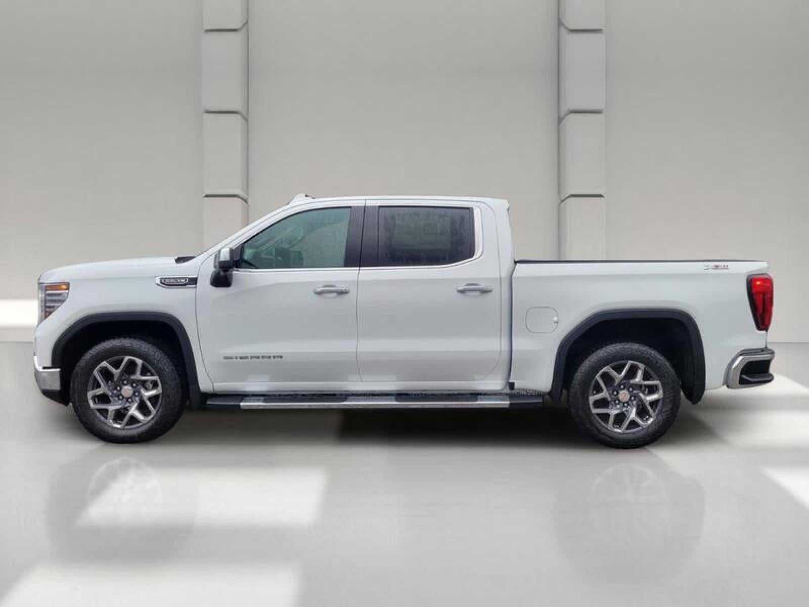2026 GMC Sierra 1500 Crew Cab Short Box 4-Wheel Drive SLT