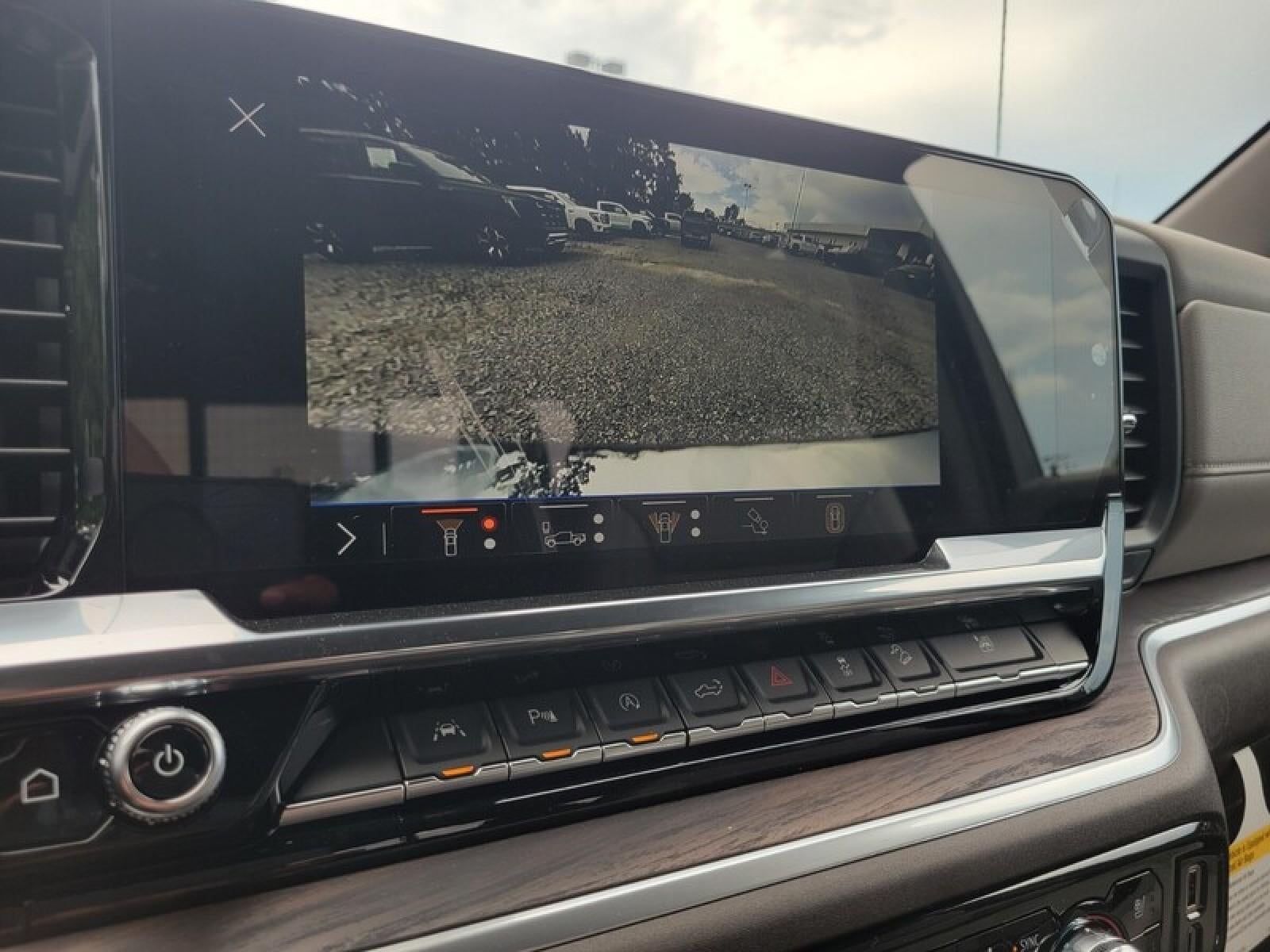 2026 GMC Sierra 1500 Crew Cab Short Box 4-Wheel Drive SLT