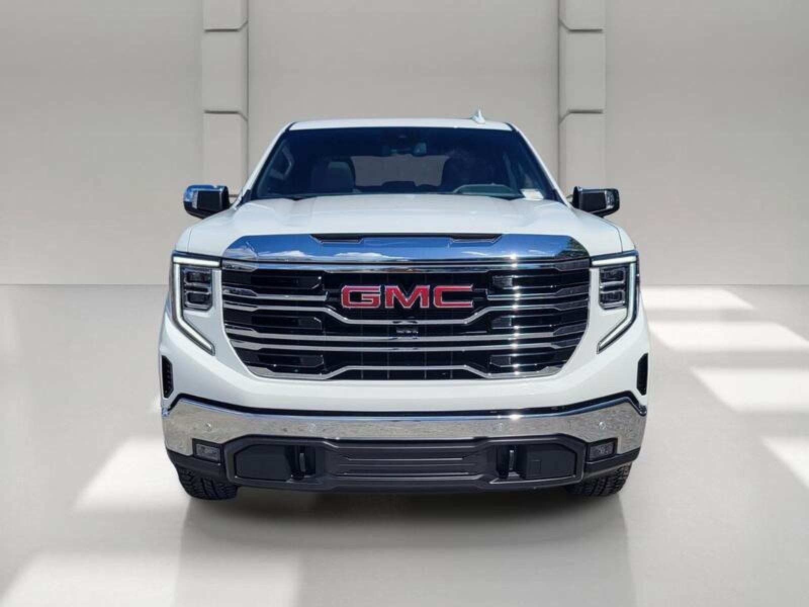 2026 GMC Sierra 1500 Crew Cab Short Box 4-Wheel Drive SLT