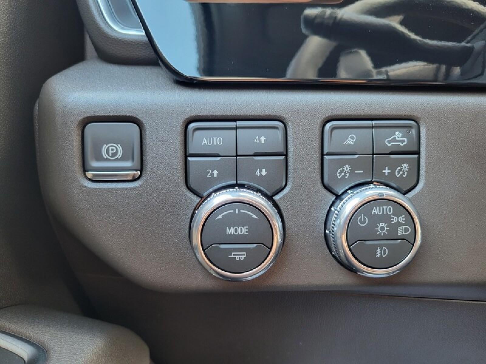 2026 GMC Sierra 1500 Crew Cab Short Box 4-Wheel Drive SLT