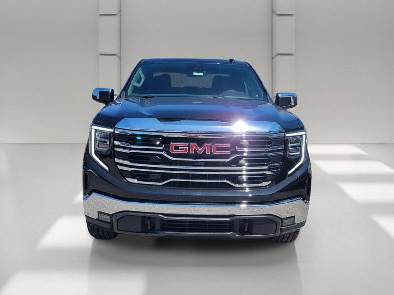 2026 GMC Sierra 1500 Crew Cab Short Box 4-Wheel Drive SLT