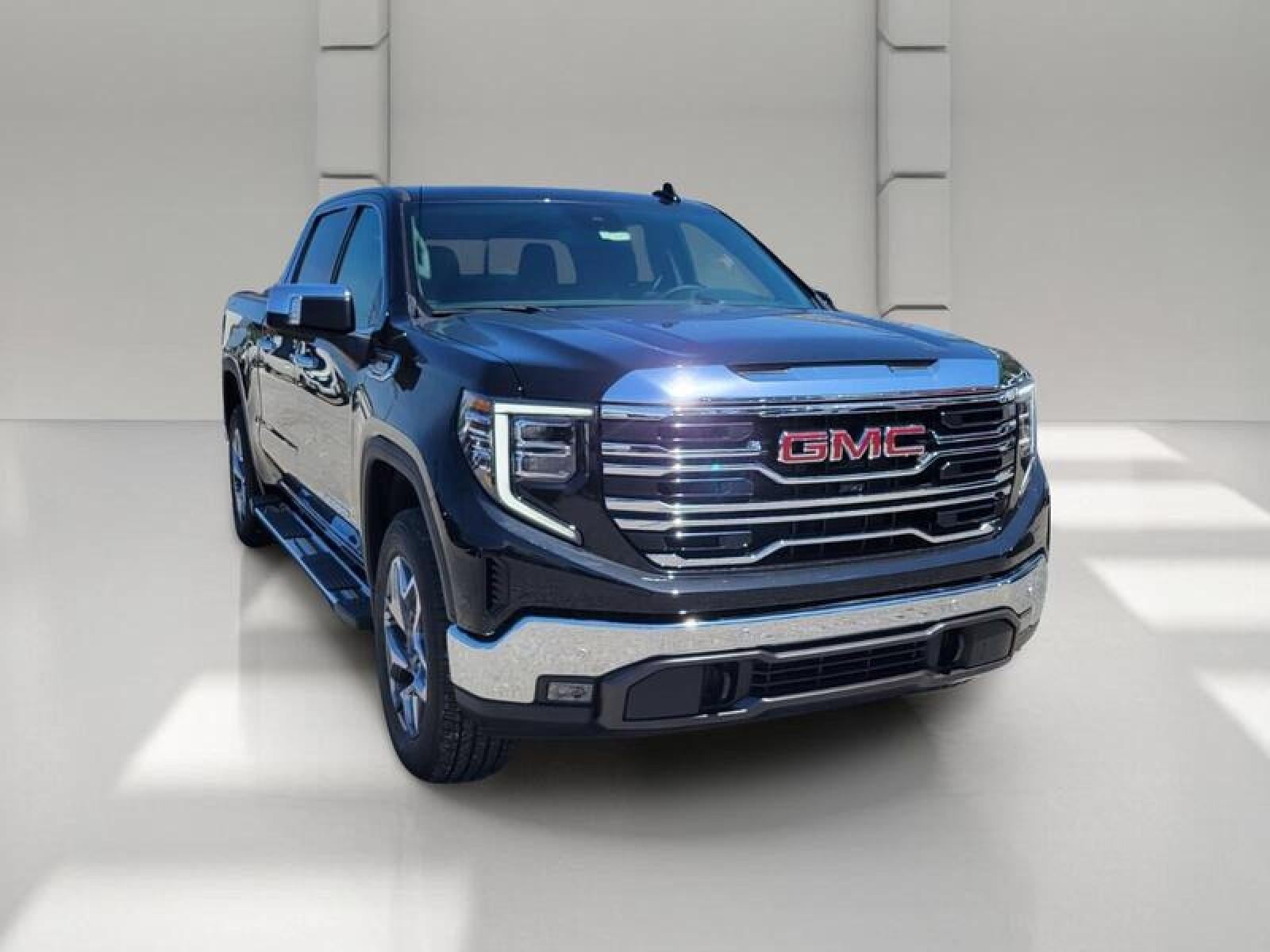 2026 GMC Sierra 1500 Crew Cab Short Box 4-Wheel Drive SLT