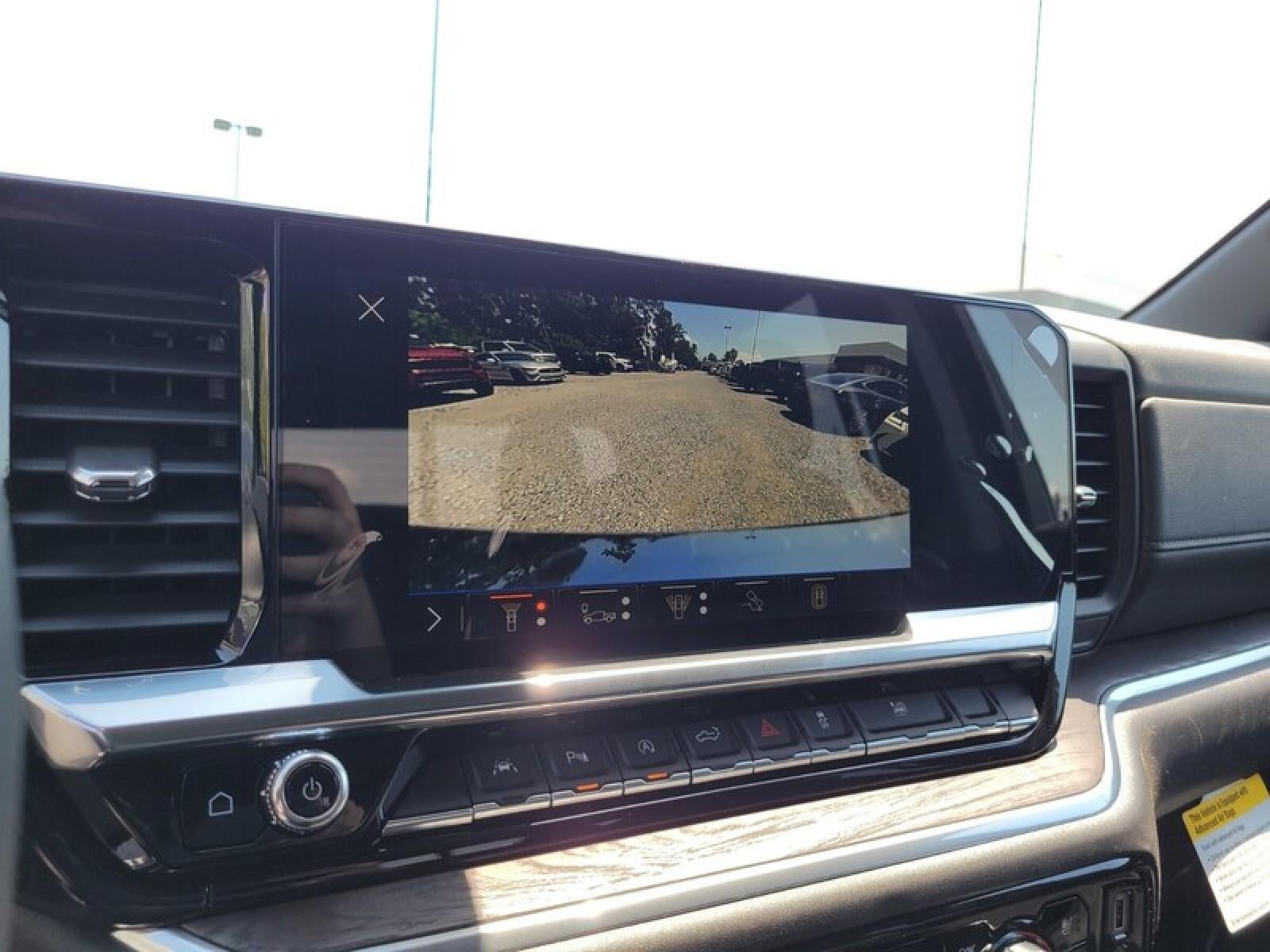 2026 GMC Sierra 1500 Crew Cab Short Box 4-Wheel Drive SLT