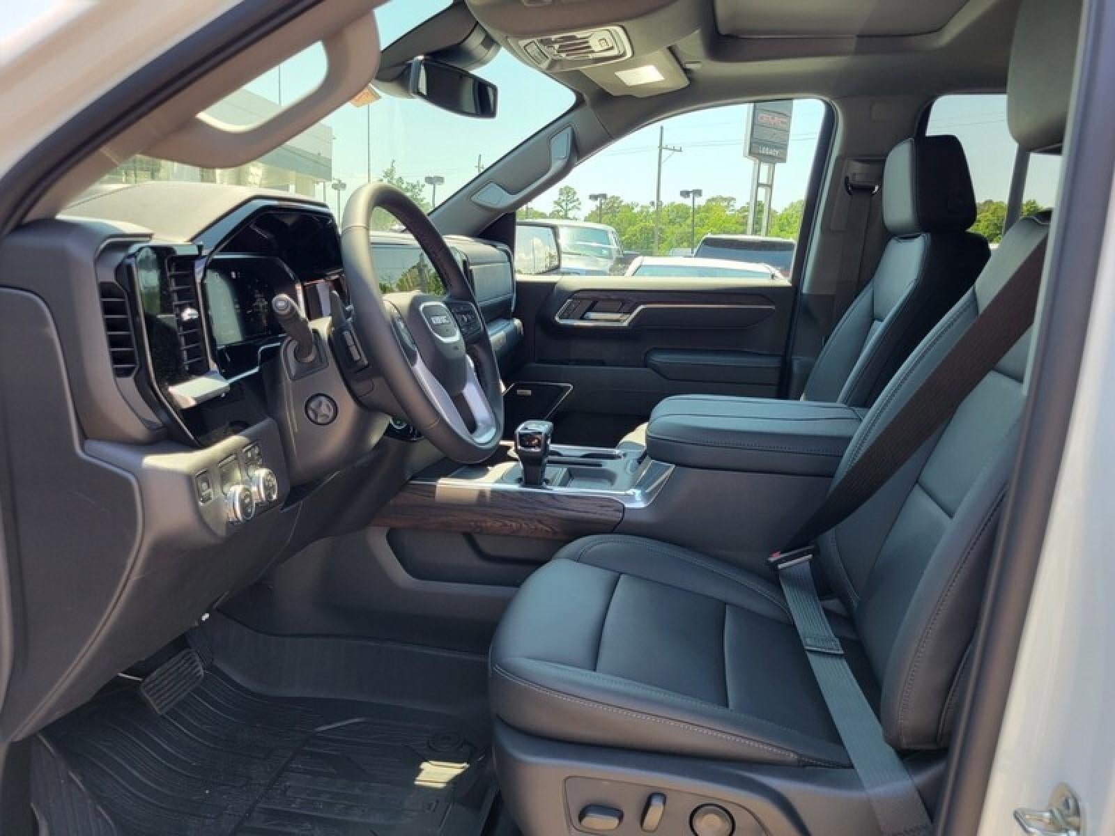 2026 GMC Sierra 1500 Crew Cab Short Box 4-Wheel Drive SLT