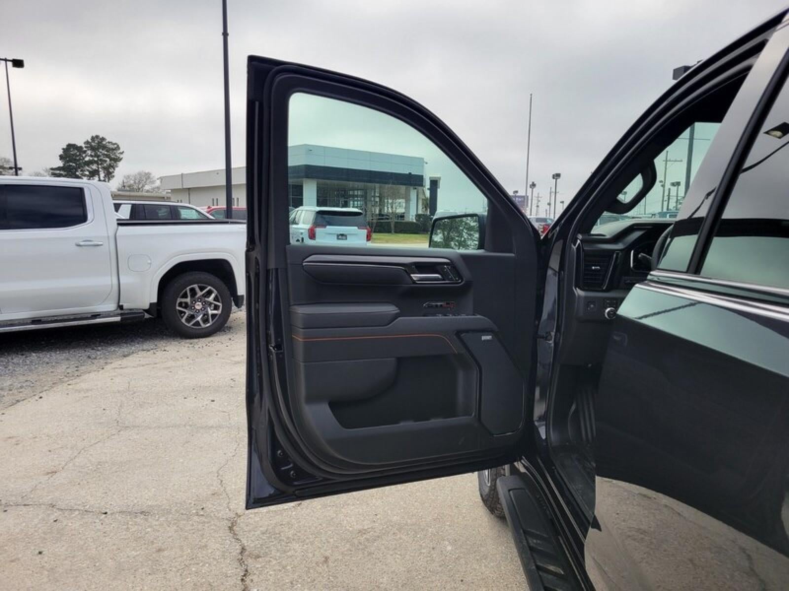 2026 GMC Sierra 1500 Crew Cab Short Box 4-Wheel Drive AT4