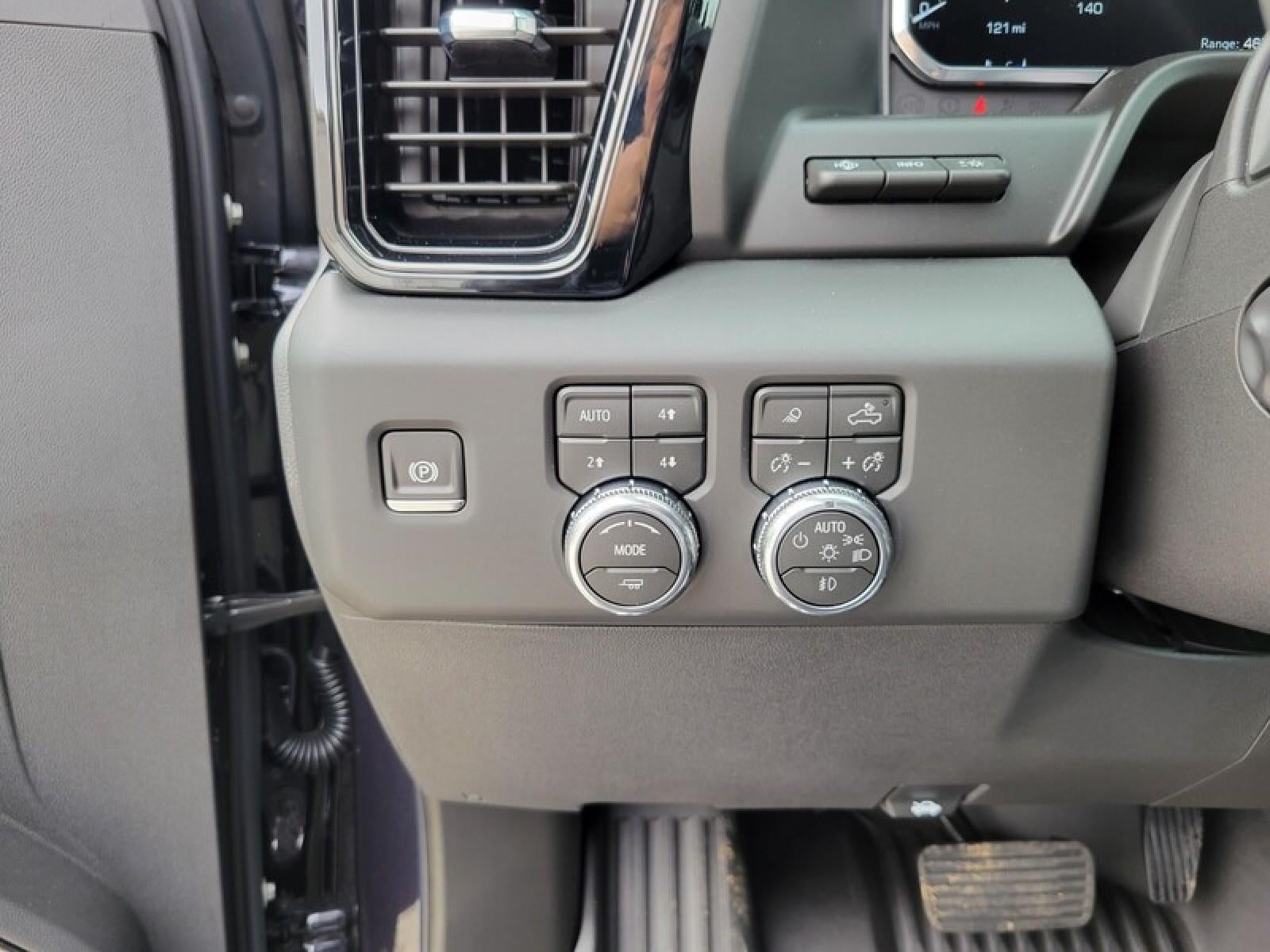 2026 GMC Sierra 1500 Crew Cab Short Box 4-Wheel Drive AT4