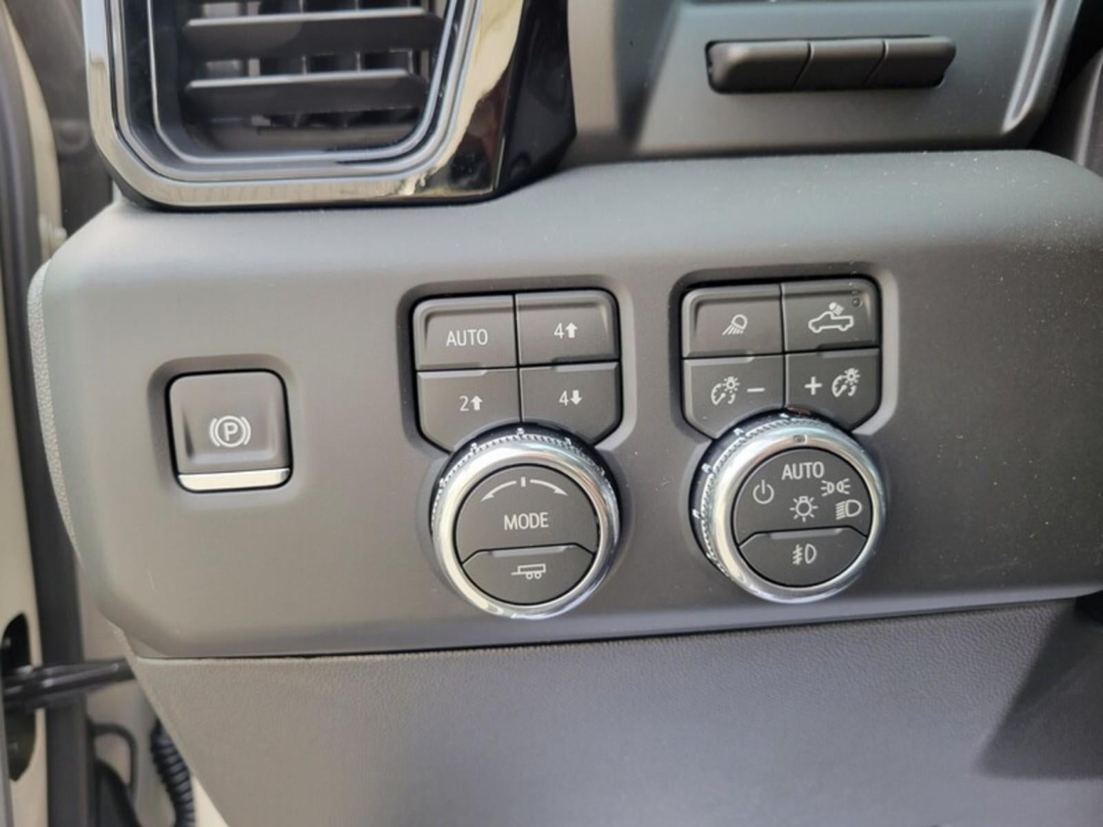 2026 GMC Sierra 1500 Crew Cab Short Box 4-Wheel Drive AT4