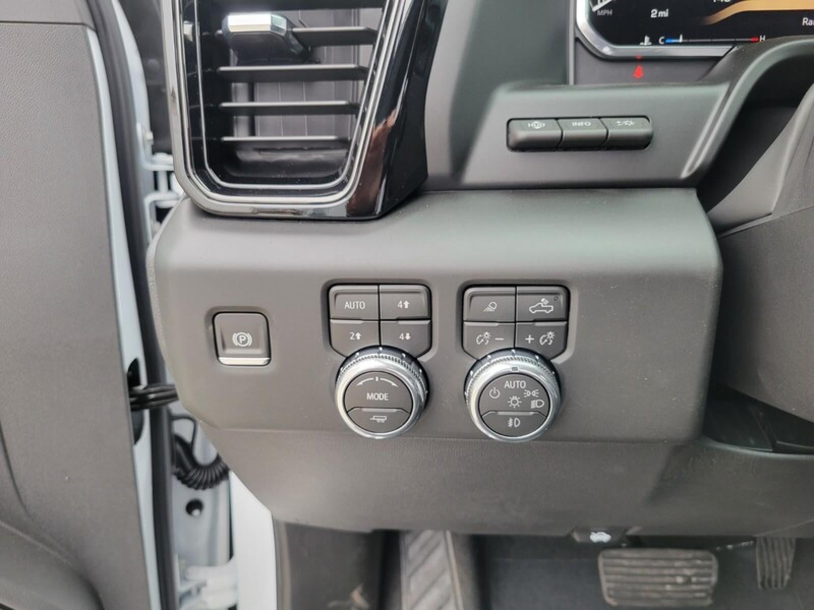 2026 GMC Sierra 1500 Crew Cab Short Box 4-Wheel Drive AT4