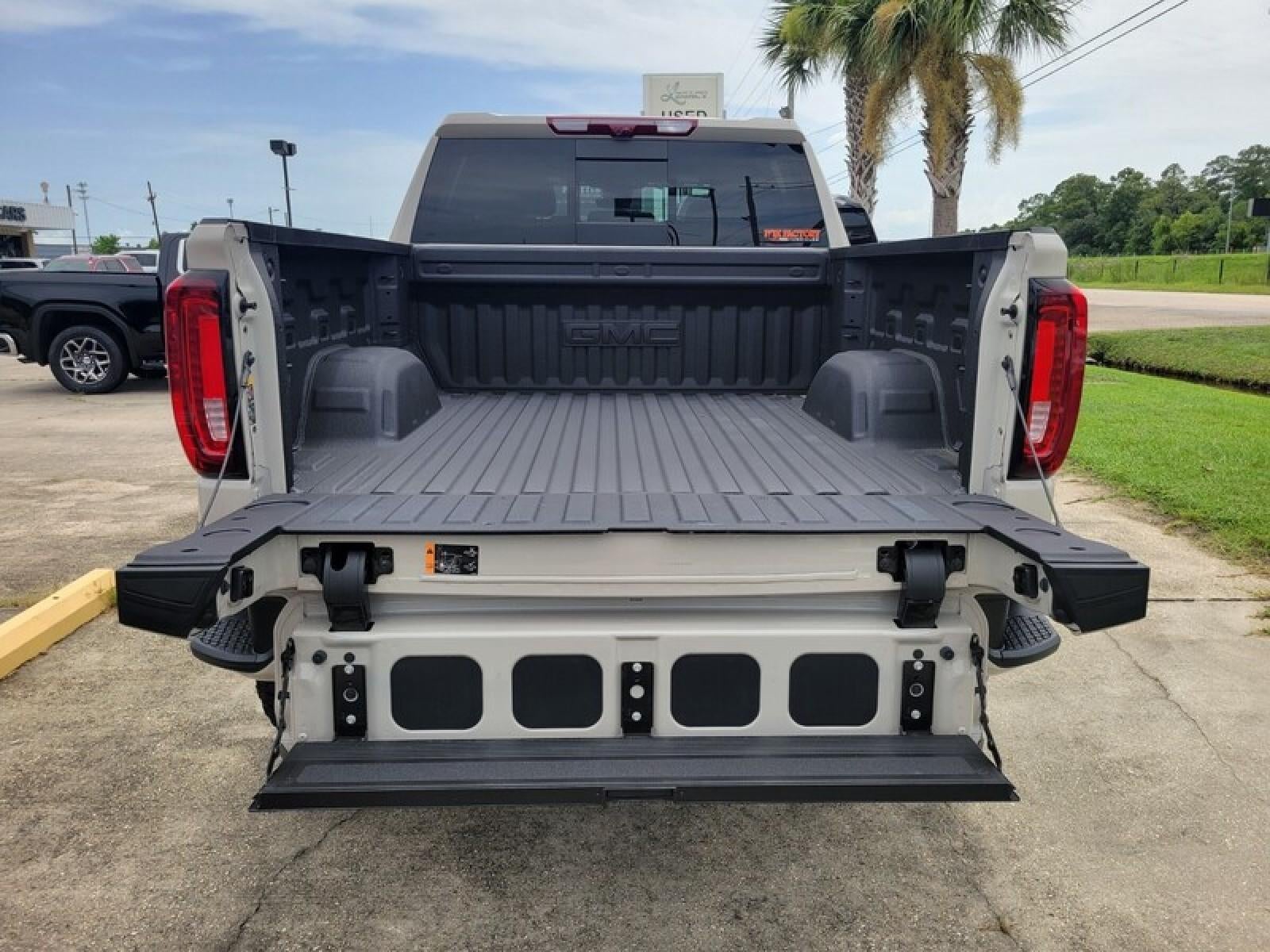 2026 GMC Sierra 1500 Crew Cab Short Box 4-Wheel Drive AT4