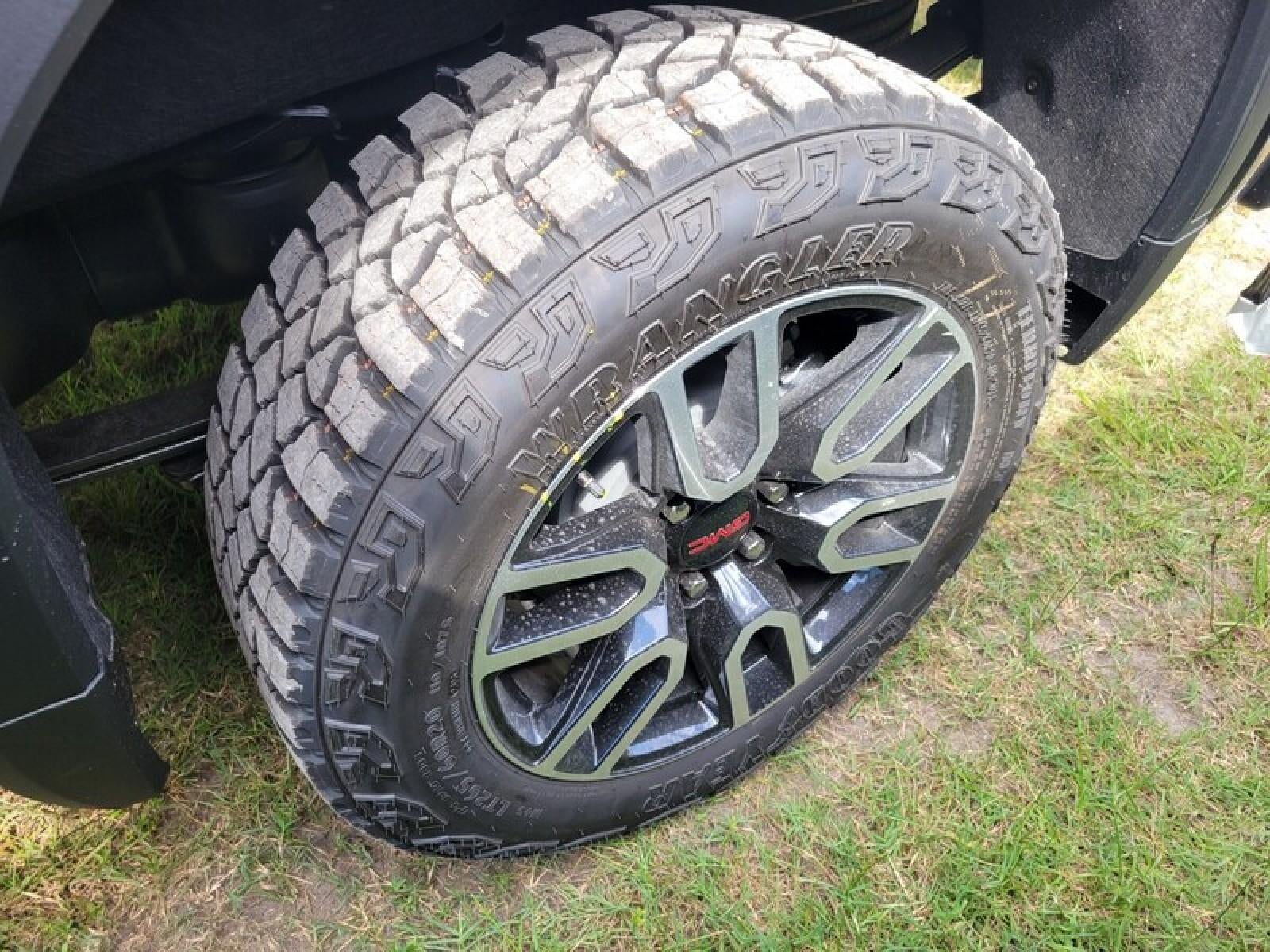 2026 GMC Sierra 1500 Crew Cab Short Box 4-Wheel Drive AT4
