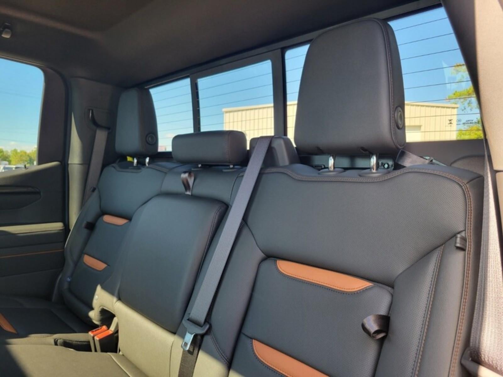 2026 GMC Sierra 1500 AT4 - Photo 27