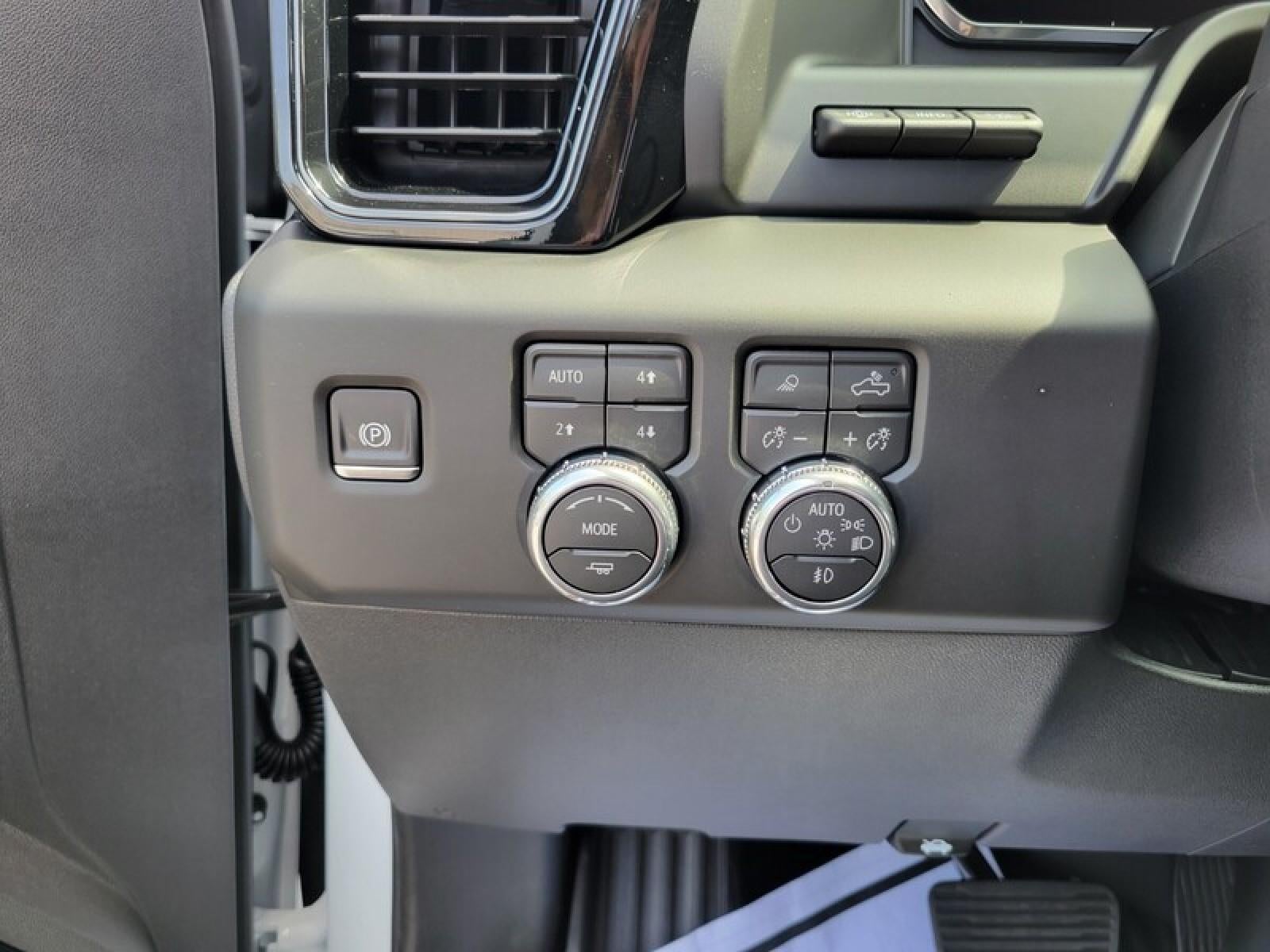 2026 GMC Sierra 1500 Crew Cab Short Box 4-Wheel Drive AT4