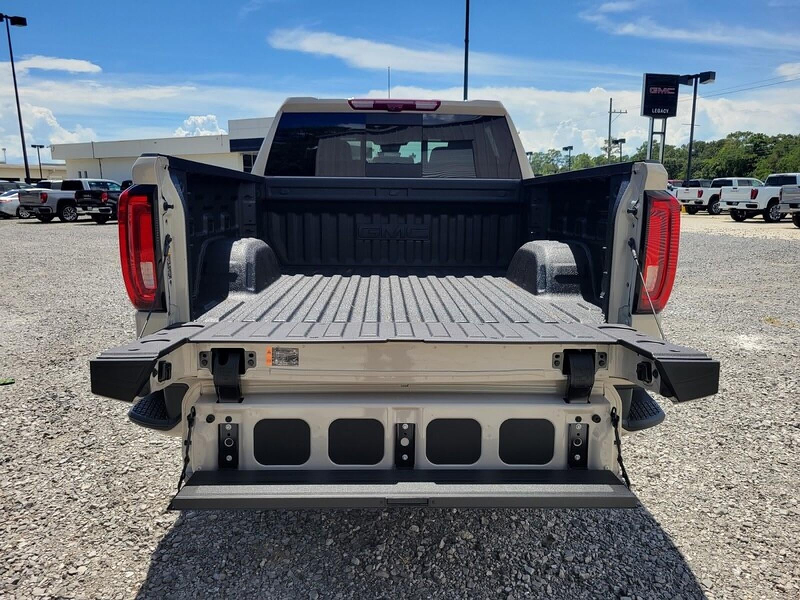 2026 GMC Sierra 1500 Crew Cab Short Box 4-Wheel Drive AT4