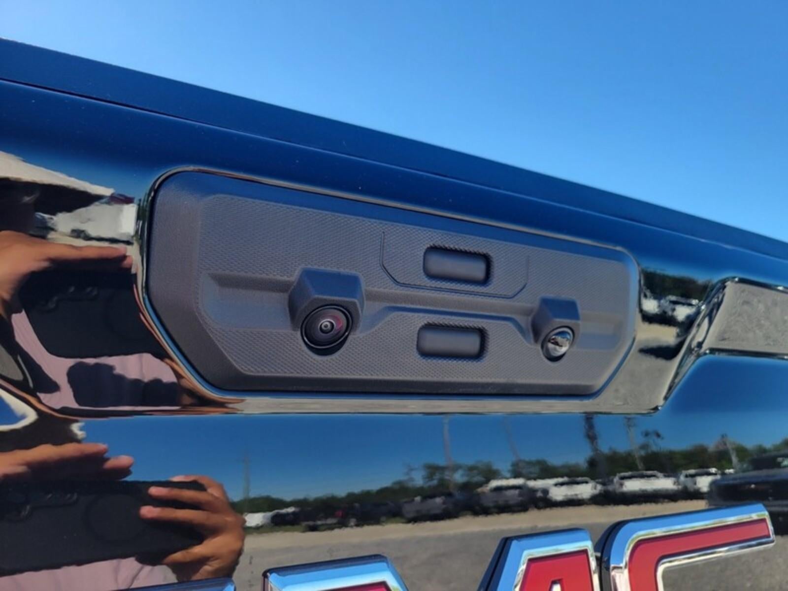 2026 GMC Sierra 1500 Crew Cab Short Box 4-Wheel Drive AT4