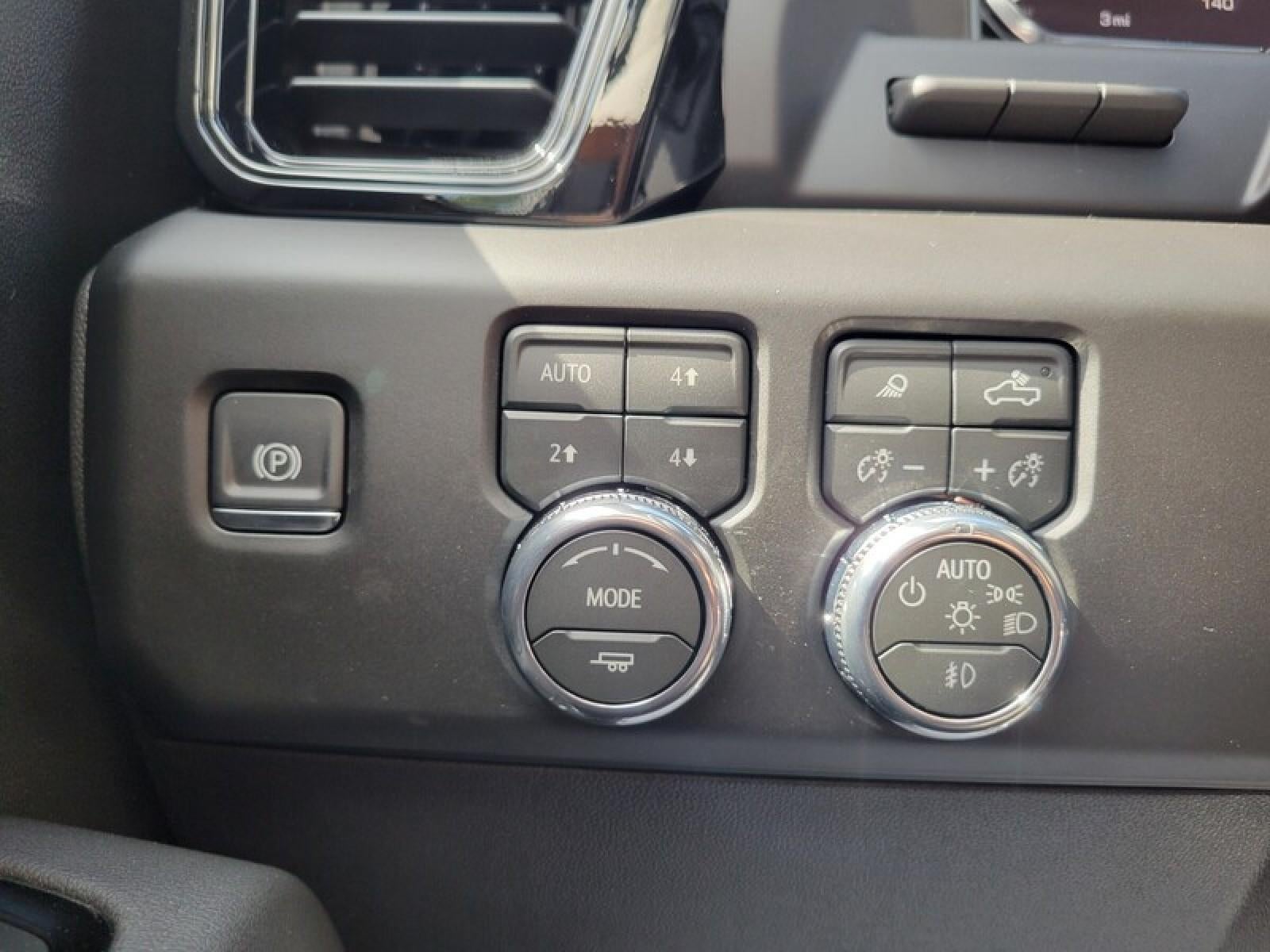 2026 GMC Sierra 1500 Crew Cab Short Box 4-Wheel Drive AT4