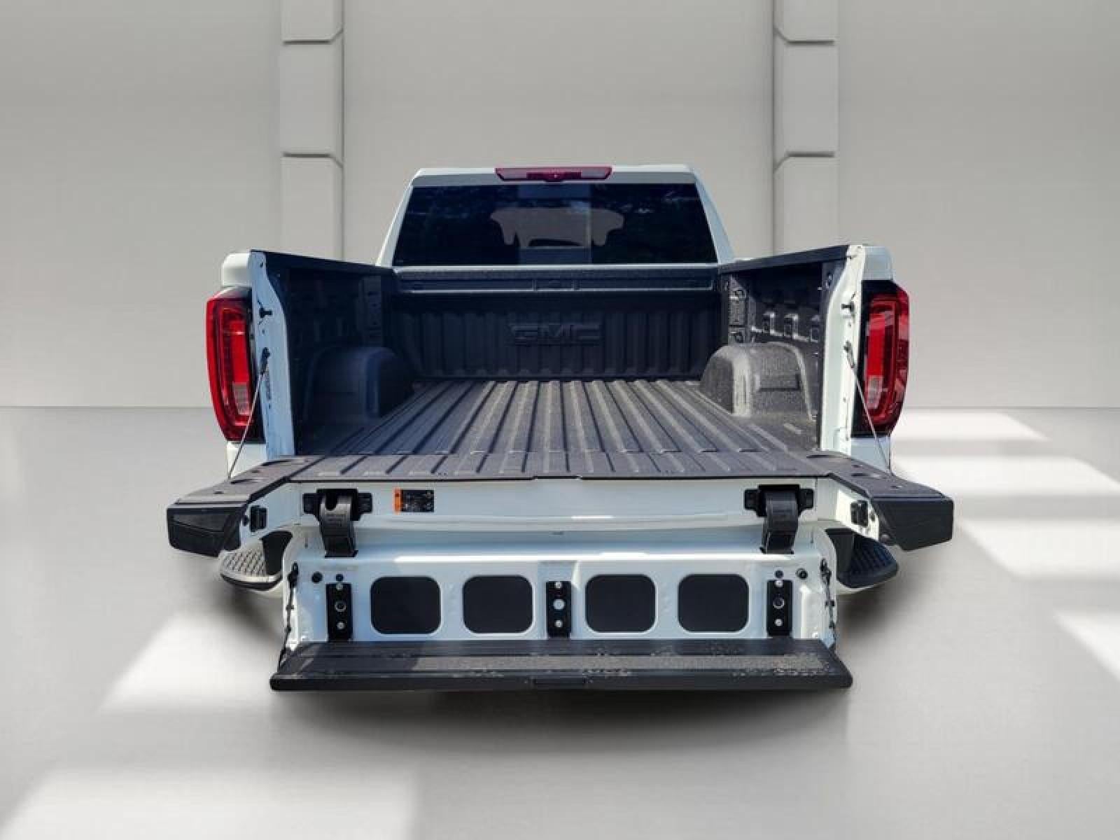 2026 GMC Sierra 1500 Crew Cab Short Box 4-Wheel Drive AT4