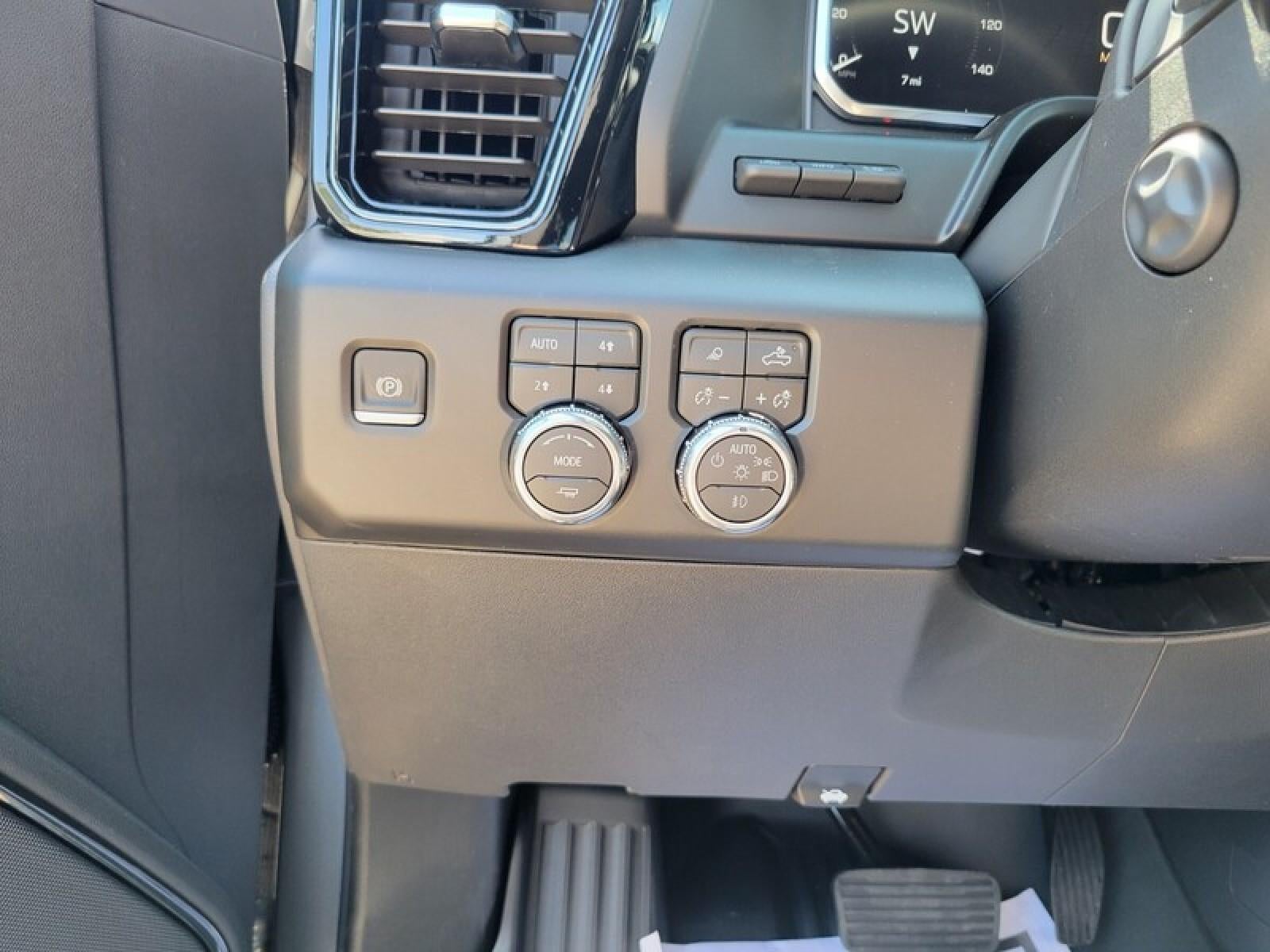 2026 GMC Sierra 1500 Crew Cab Short Box 4-Wheel Drive AT4