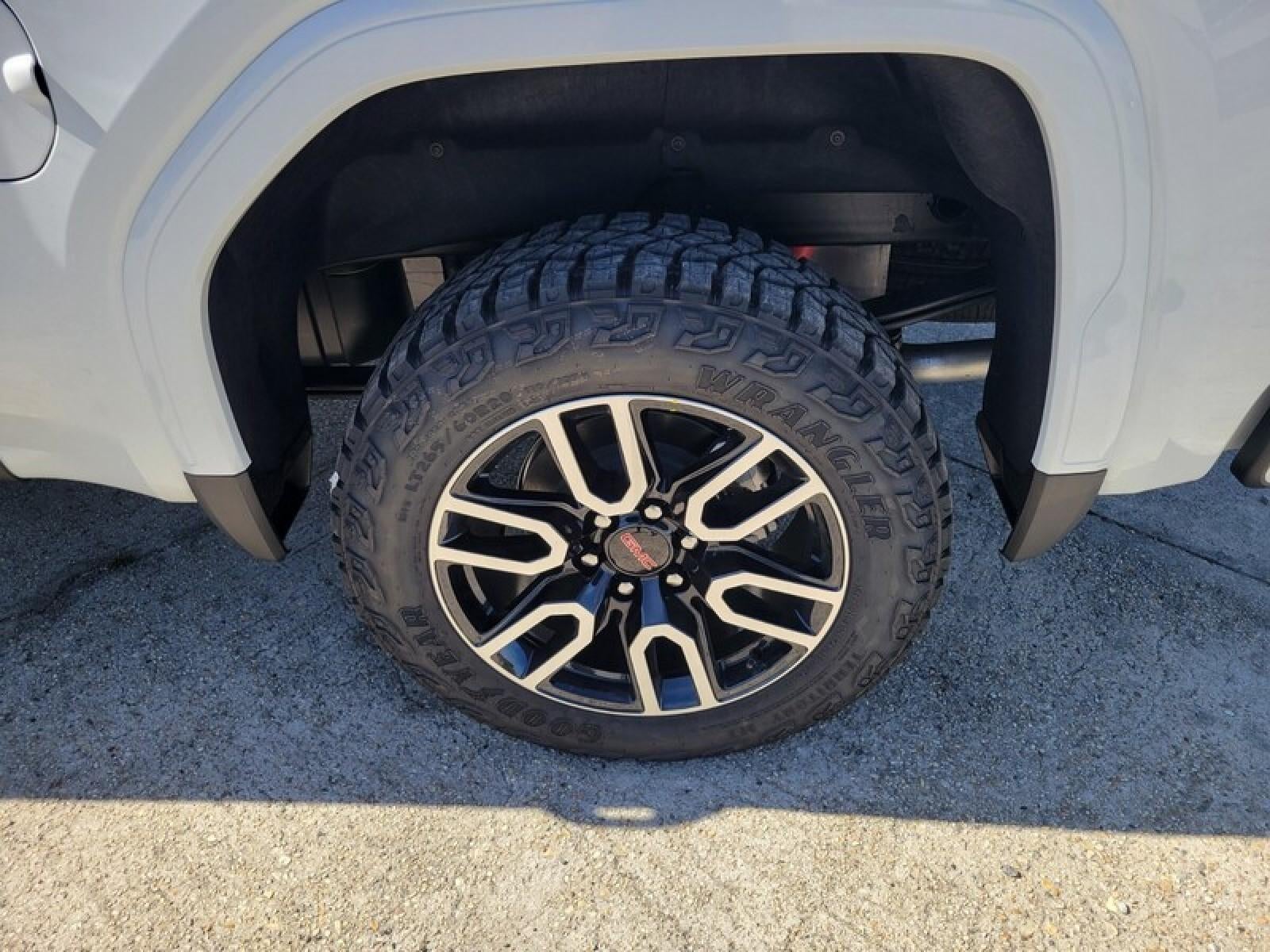 2026 GMC Sierra 1500 Crew Cab Short Box 4-Wheel Drive AT4