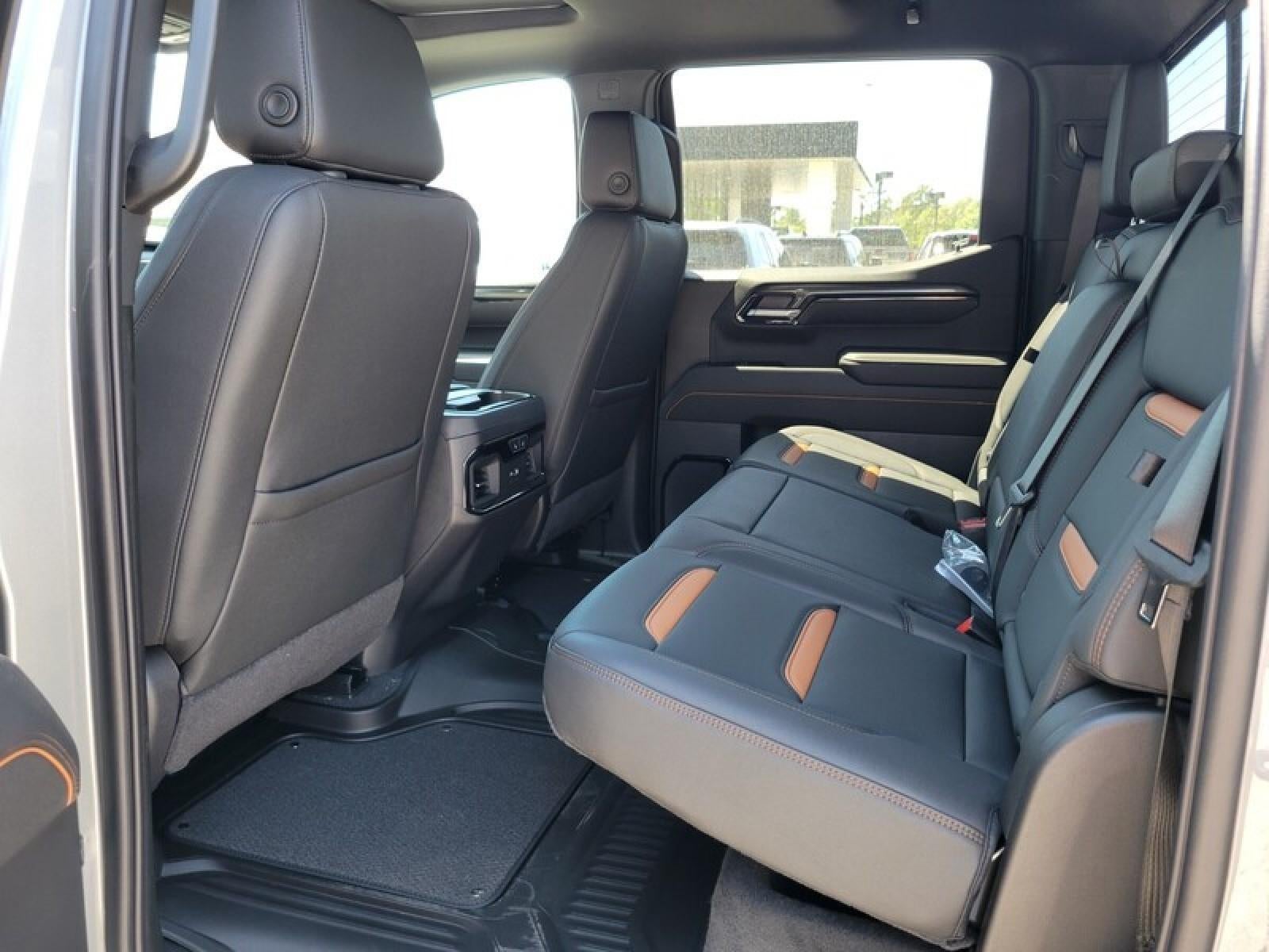 2026 GMC Sierra 1500 Crew Cab Short Box 4-Wheel Drive AT4