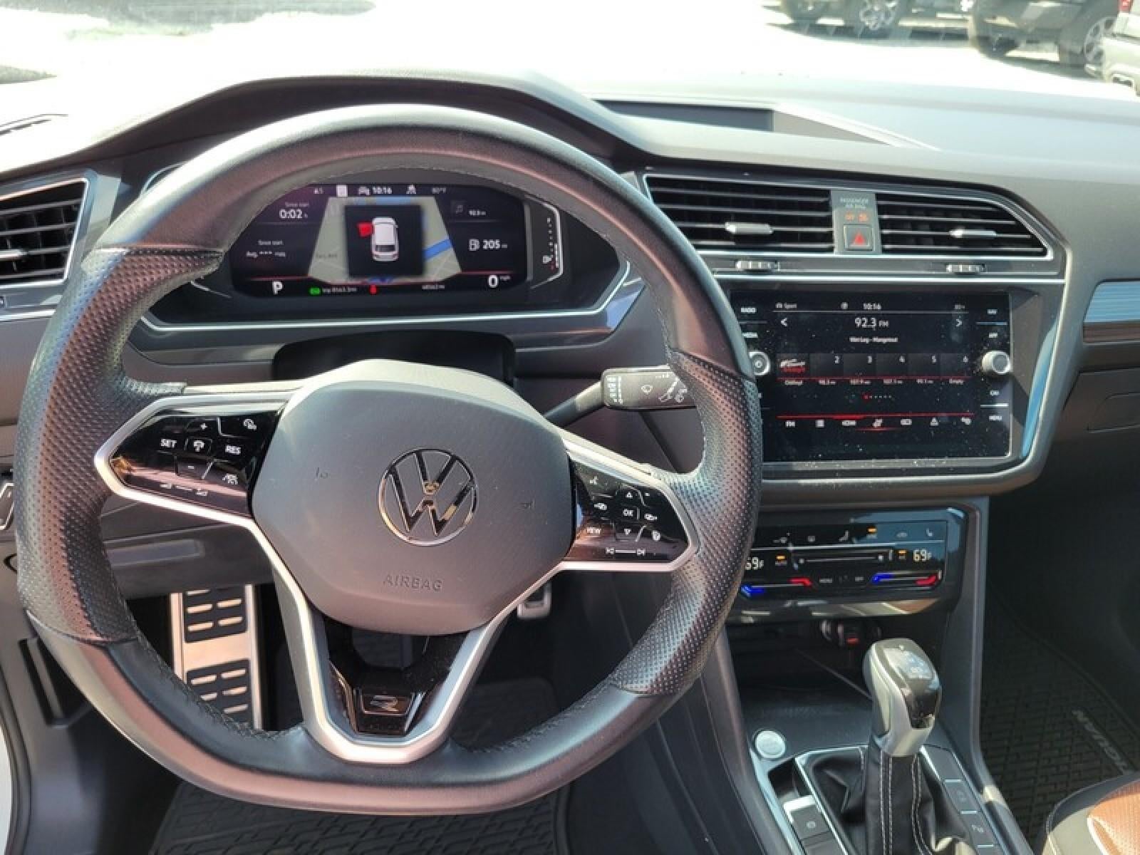2022 Volkswagen Tiguan SEL R-Line