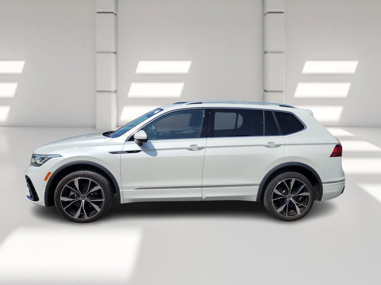 2022 Volkswagen Tiguan SEL R-Line